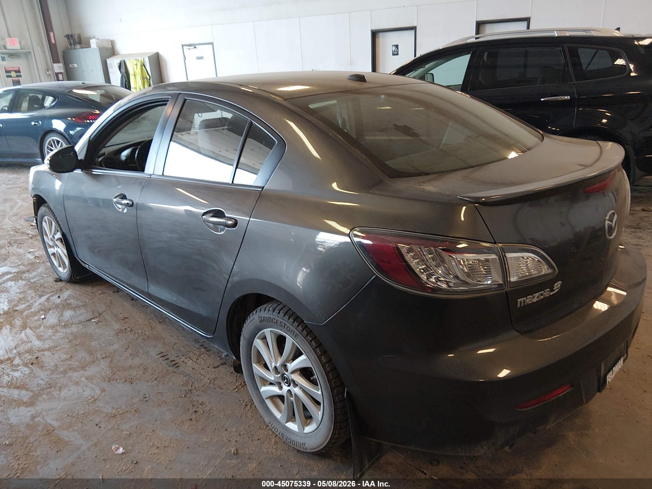 2013 Mazda Mazda3 I Grand Touring Серый vin: JM1BL1W72D1765592
