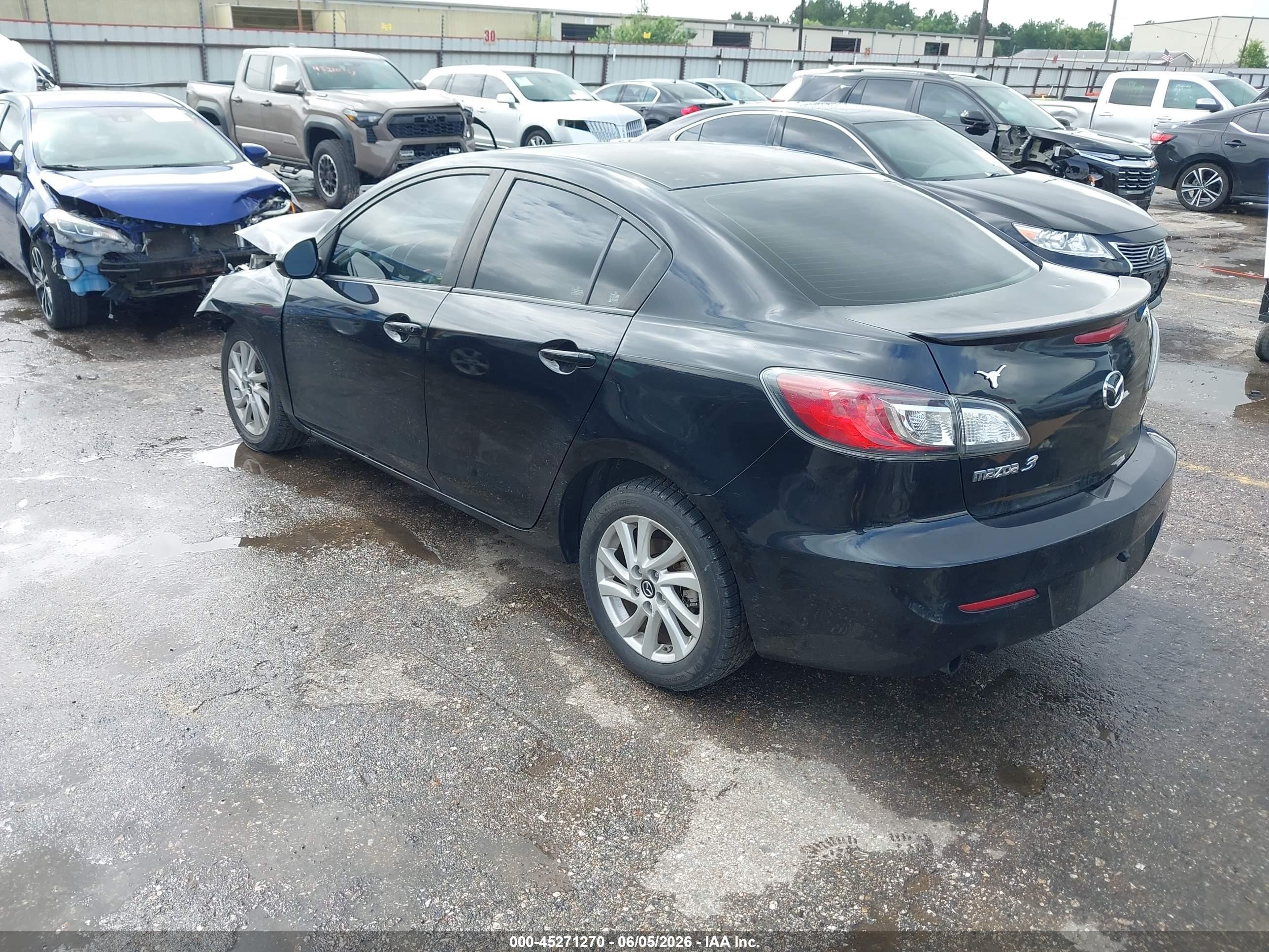 2013 Mazda Mazda3 I Grand Touring Black vin: JM1BL1W73D1751927