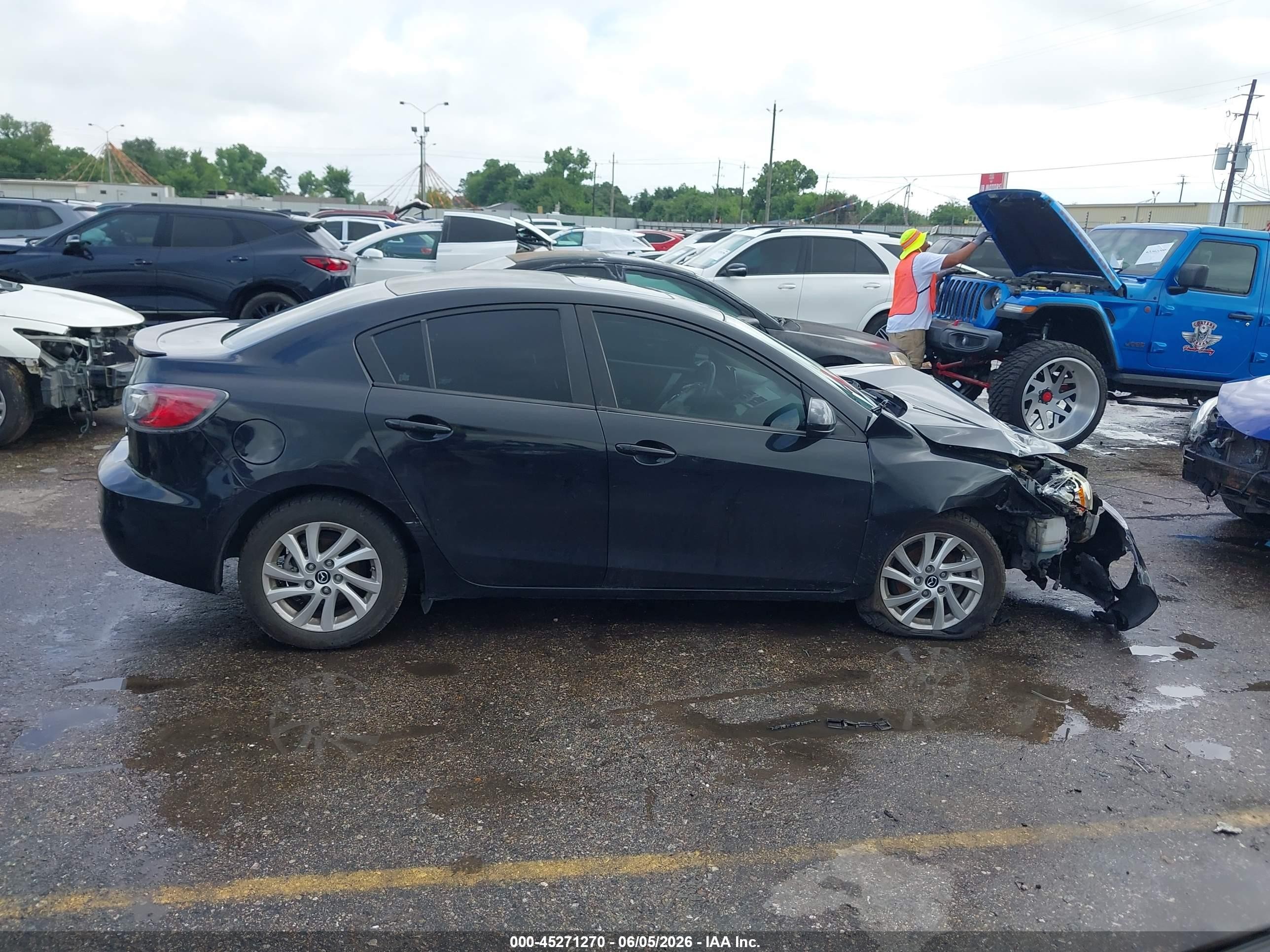 2013 Mazda Mazda3 I Grand Touring Black vin: JM1BL1W73D1751927