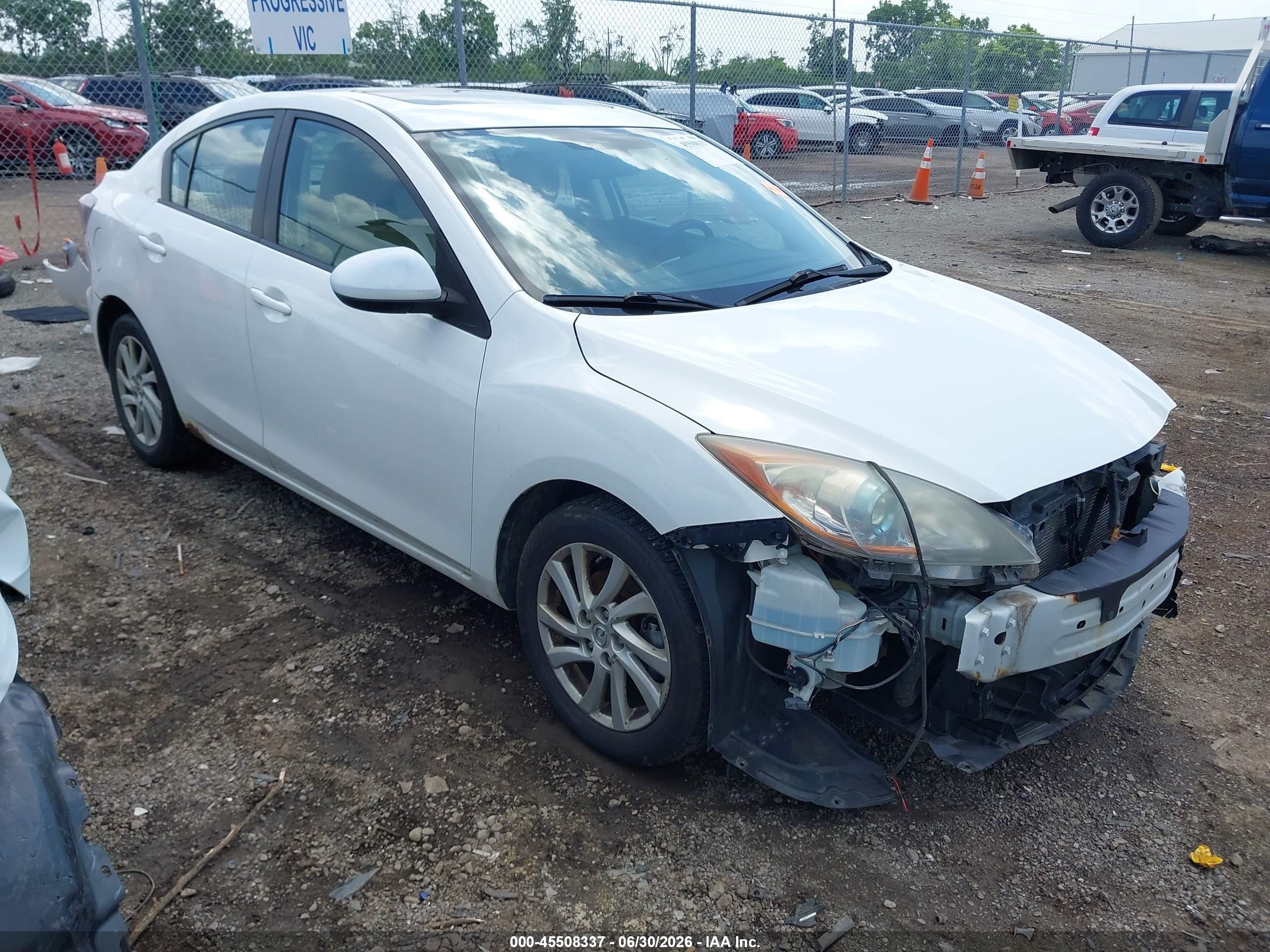 2012 Mazda Mazda3 I Grand Touring White vin: JM1BL1W75C1596263