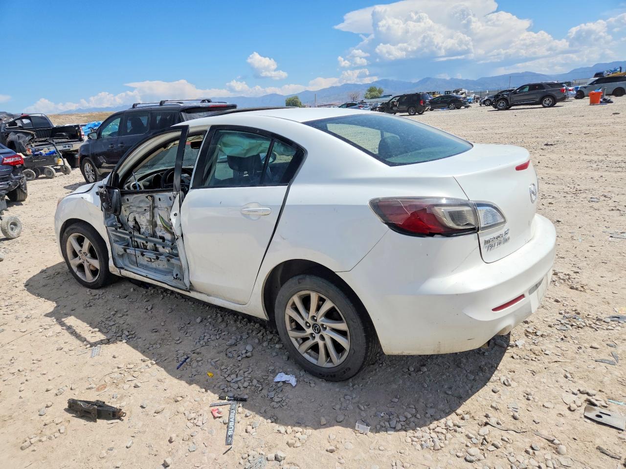 2013 Mazda 3 I White vin: JM1BL1W76D1791306