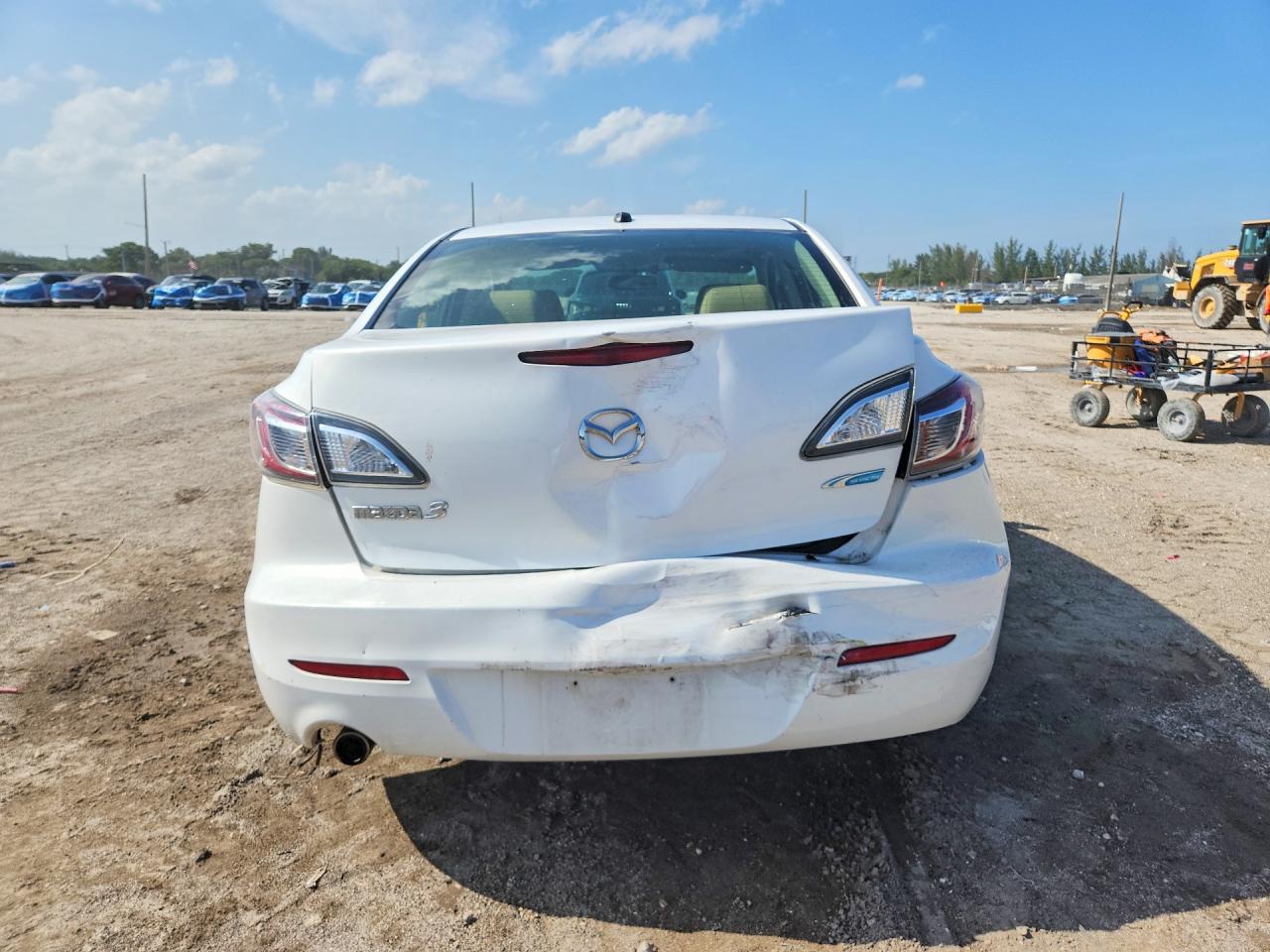 2012 Mazda 3 I White vin: JM1BL1W82C1692456