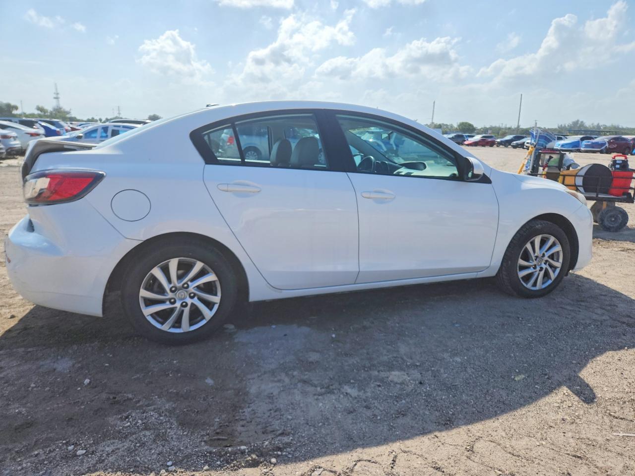 2012 Mazda 3 I White vin: JM1BL1W82C1692456