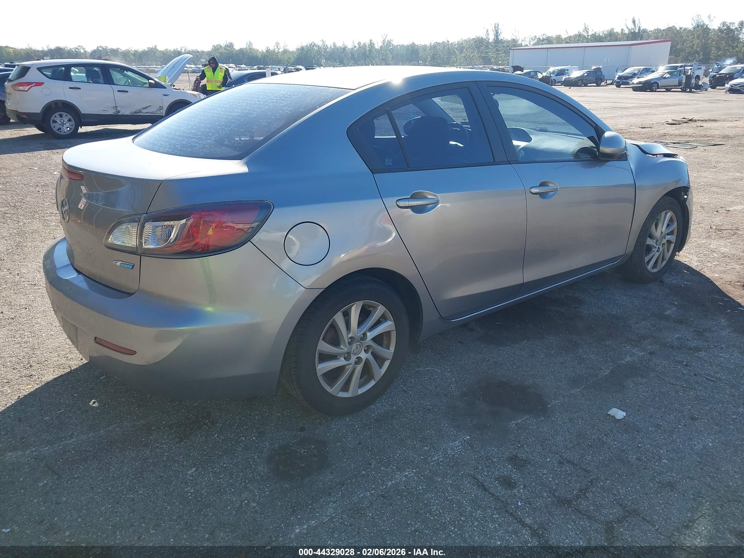 2012 Mazda Mazda3 I Grand Touring Gray vin: JM1BL1W86C1522648