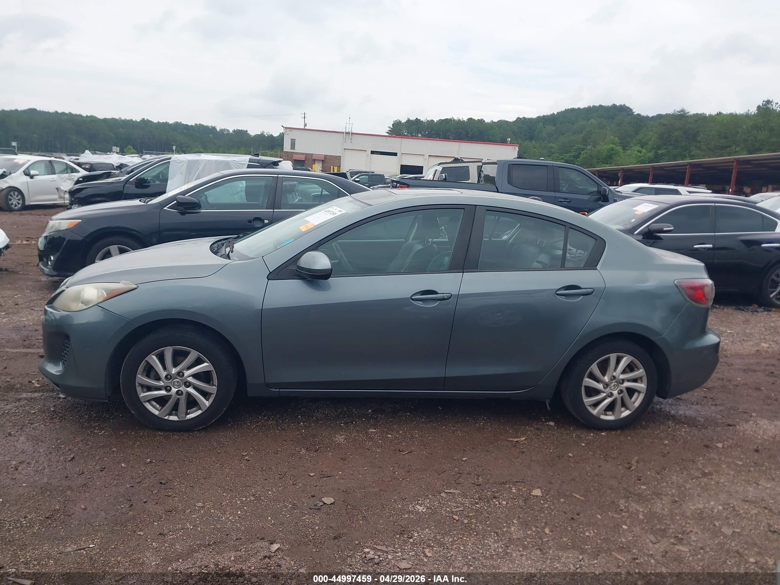 2012 Mazda Mazda3 I Grand Touring Green vin: JM1BL1W88C1647232