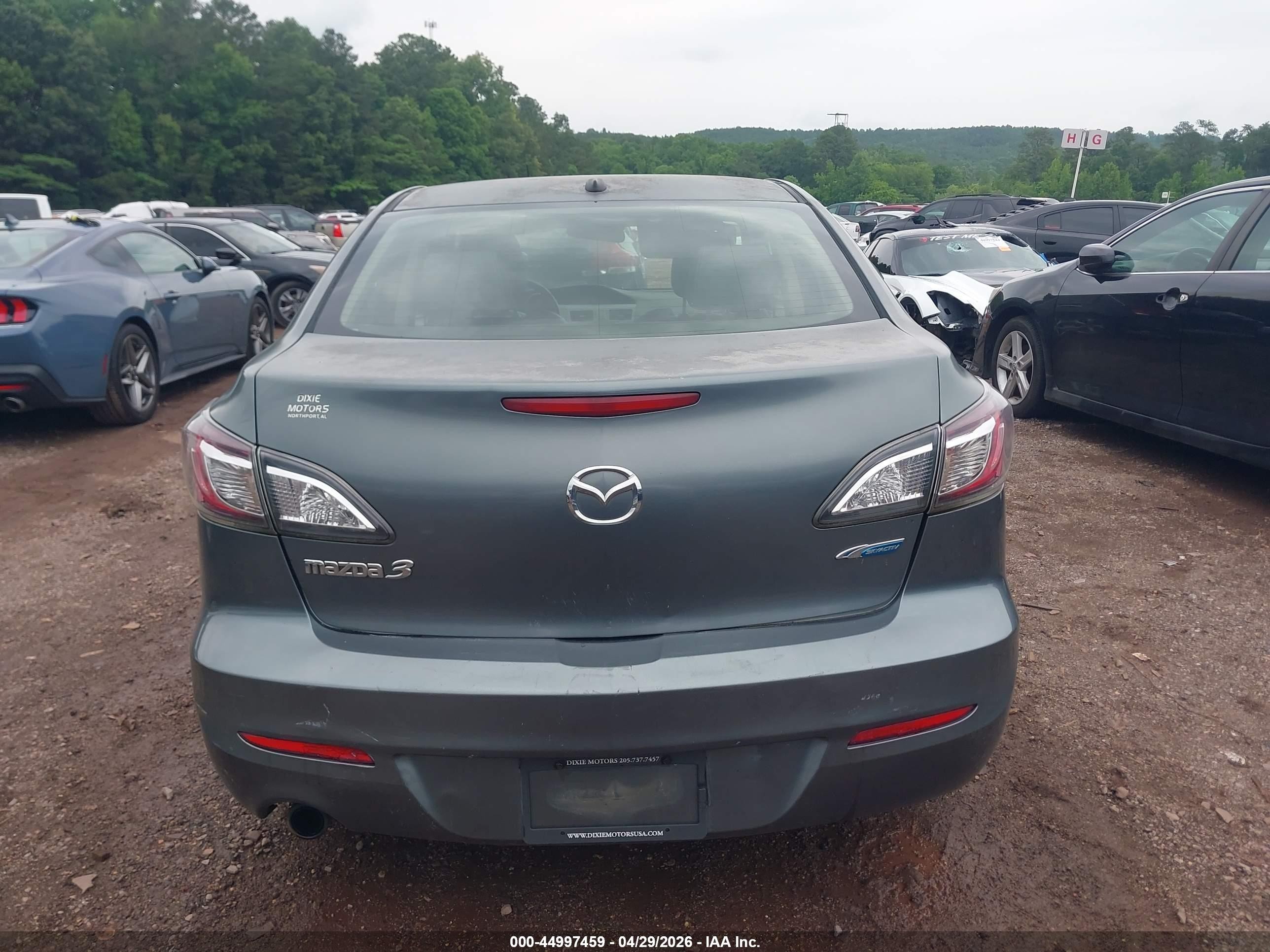 2012 Mazda Mazda3 I Grand Touring Green vin: JM1BL1W88C1647232