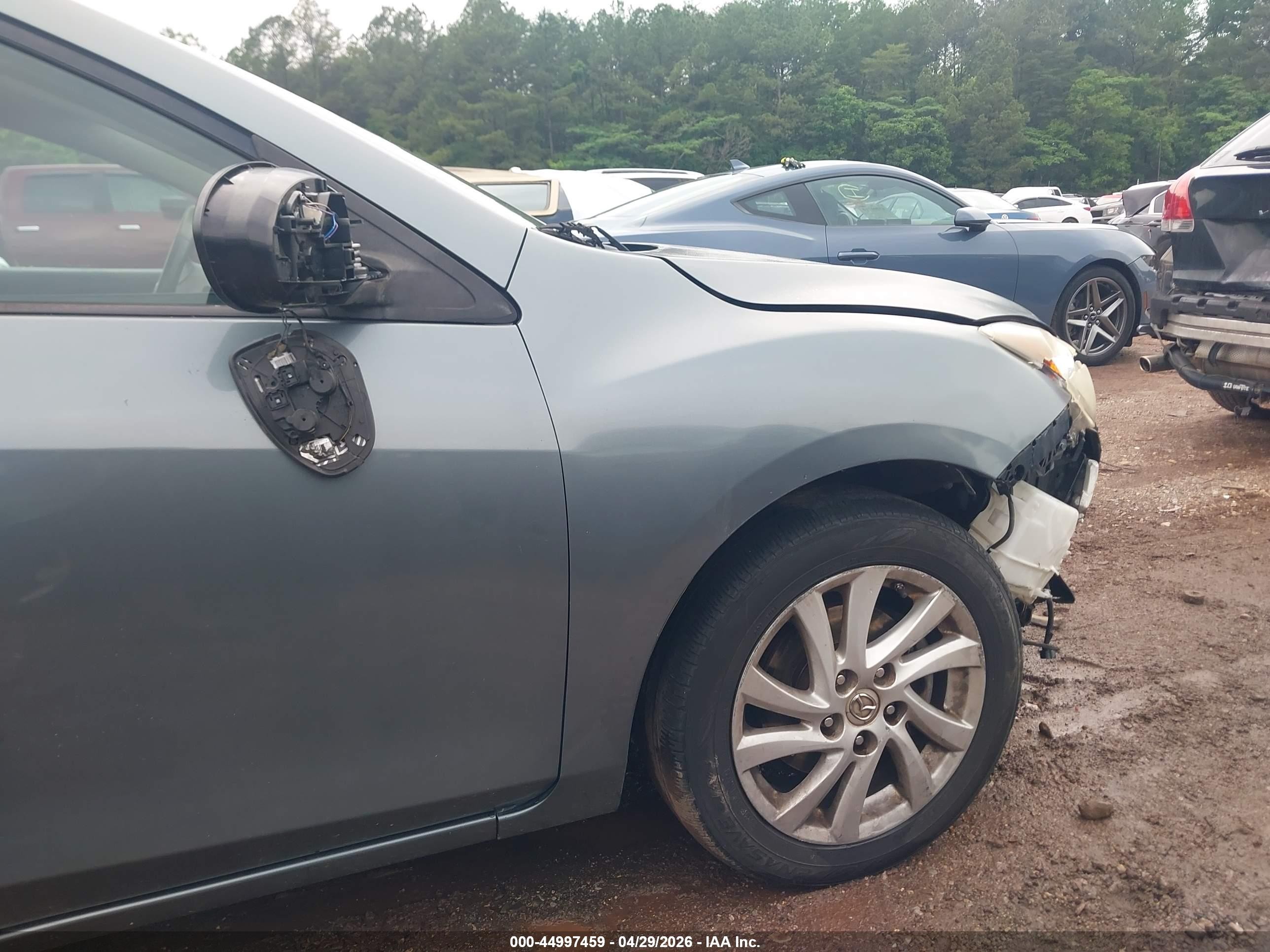 2012 Mazda Mazda3 I Grand Touring Green vin: JM1BL1W88C1647232