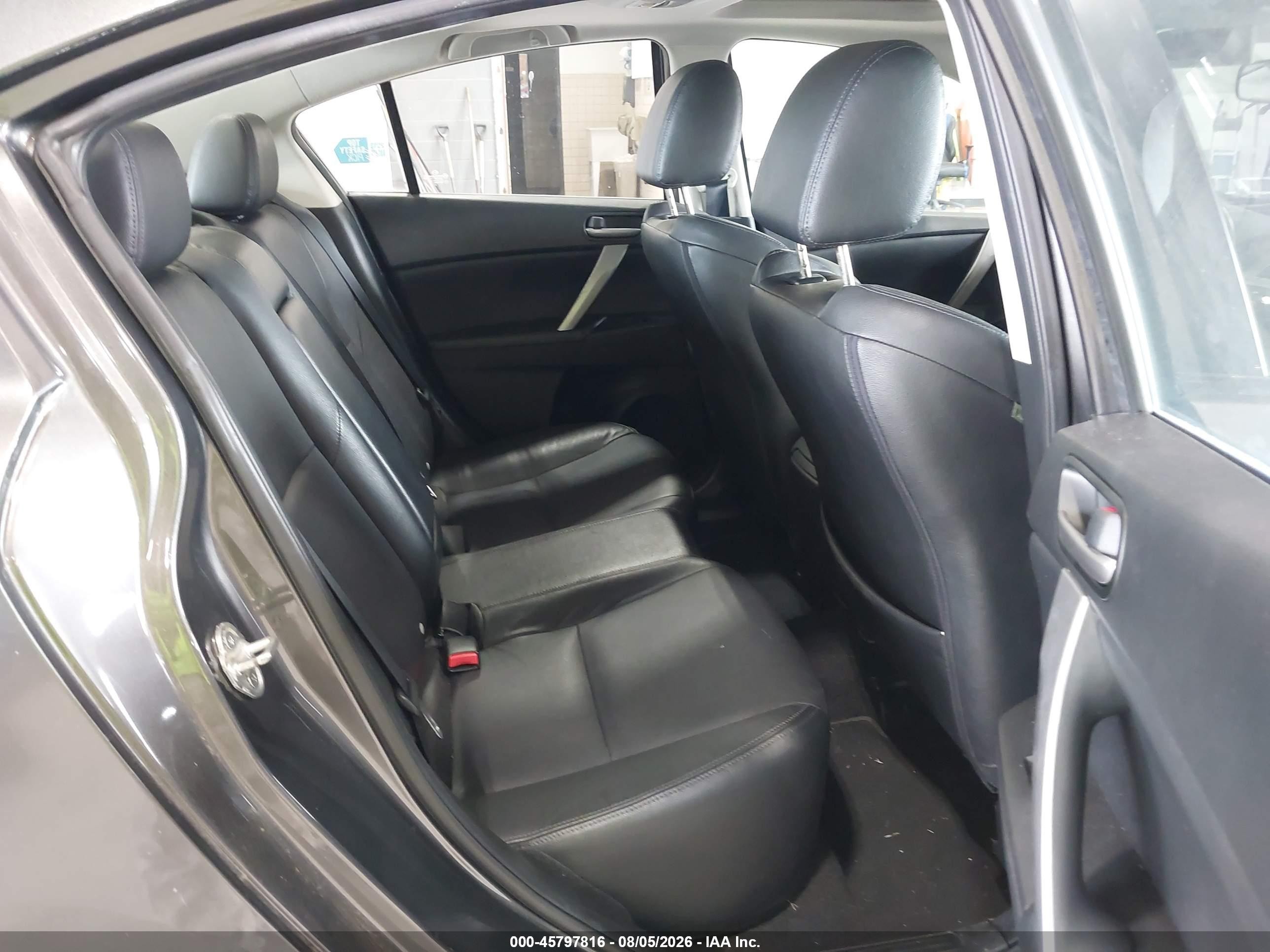 2013 Mazda Mazda3 I Grand Touring Gray vin: JM1BL1WP0D1823747