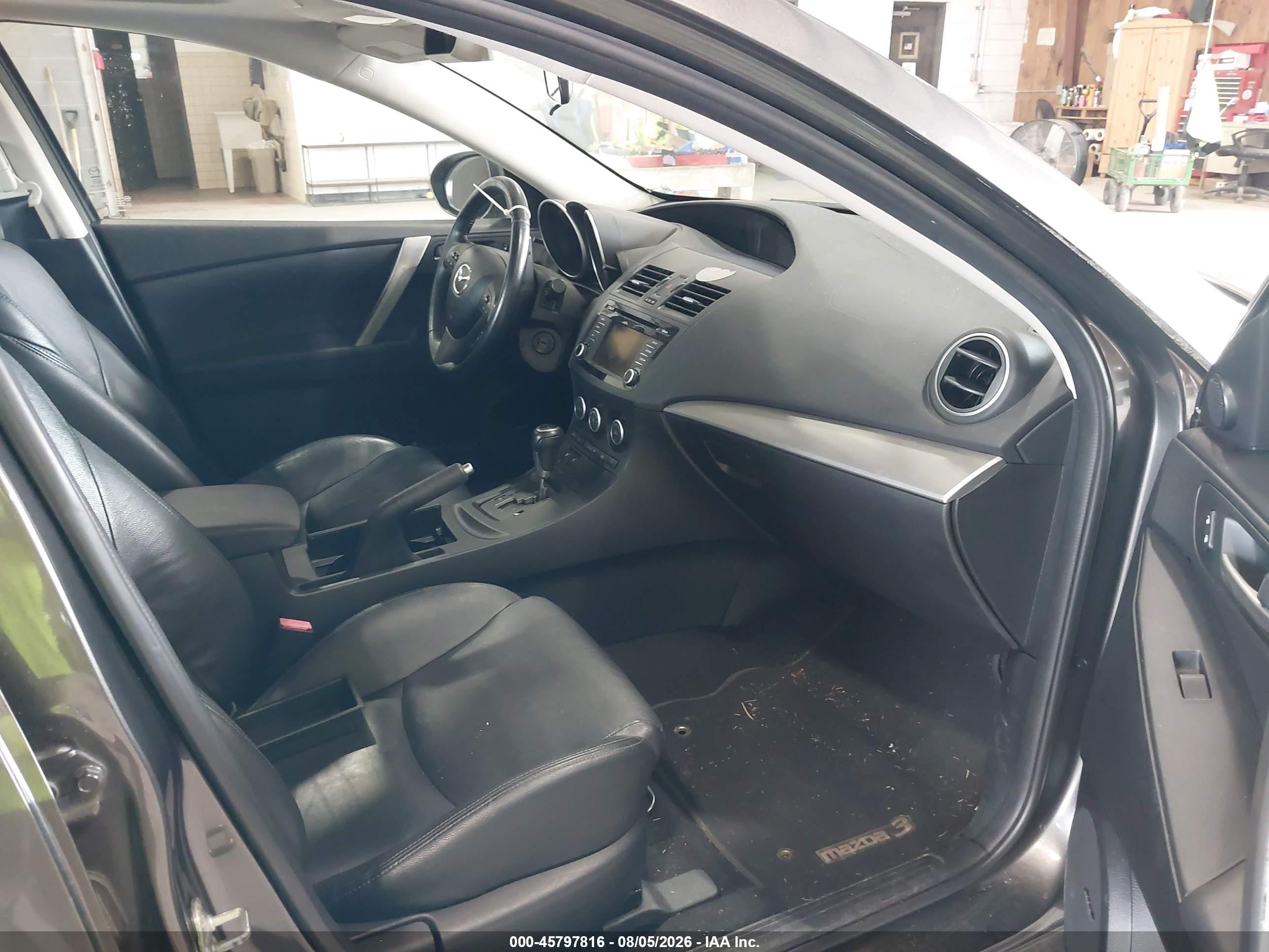 2013 Mazda Mazda3 I Grand Touring Gray vin: JM1BL1WP0D1823747