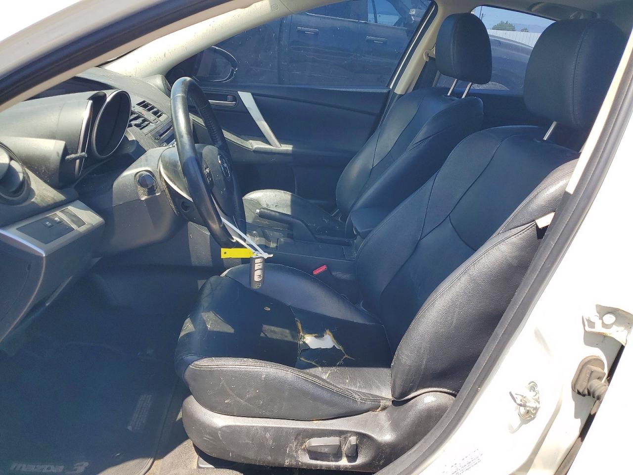 2013 Mazda 3 I Белый vin: JM1BL1WP3D1776388