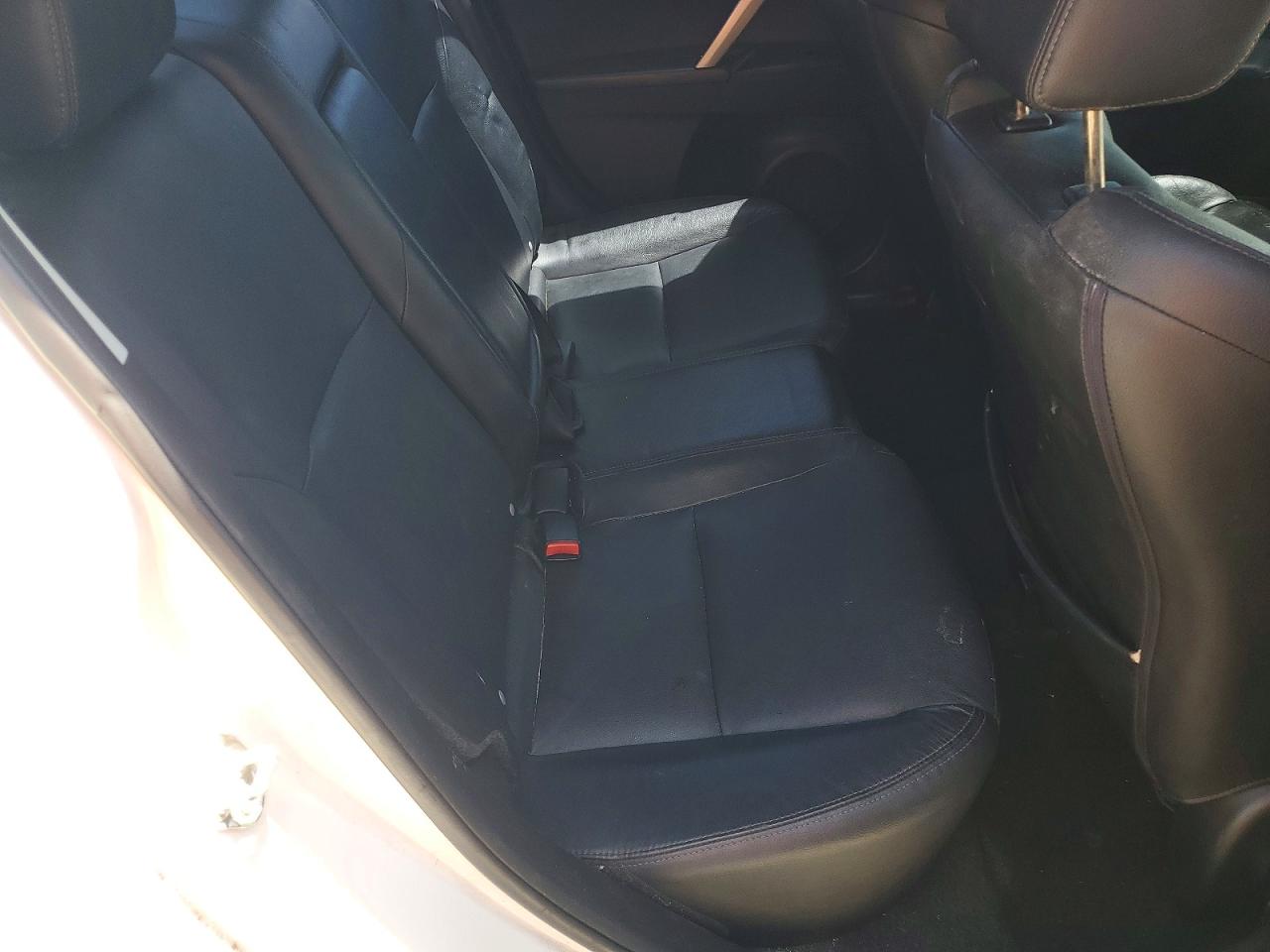 2013 Mazda 3 I Белый vin: JM1BL1WP3D1776388