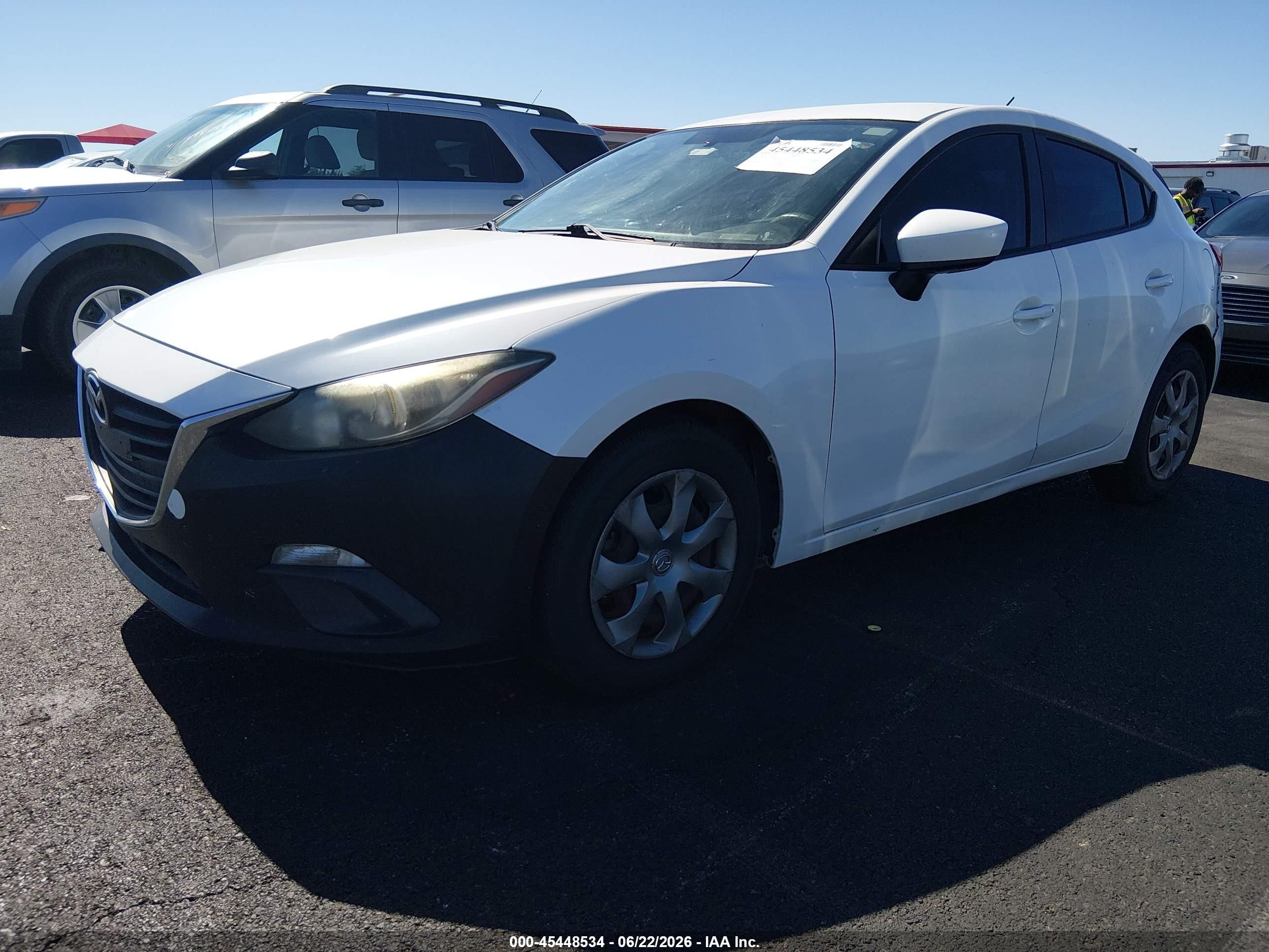 2014 Mazda Mazda3 I Sport Белый vin: JM1BM1K70E1186444
