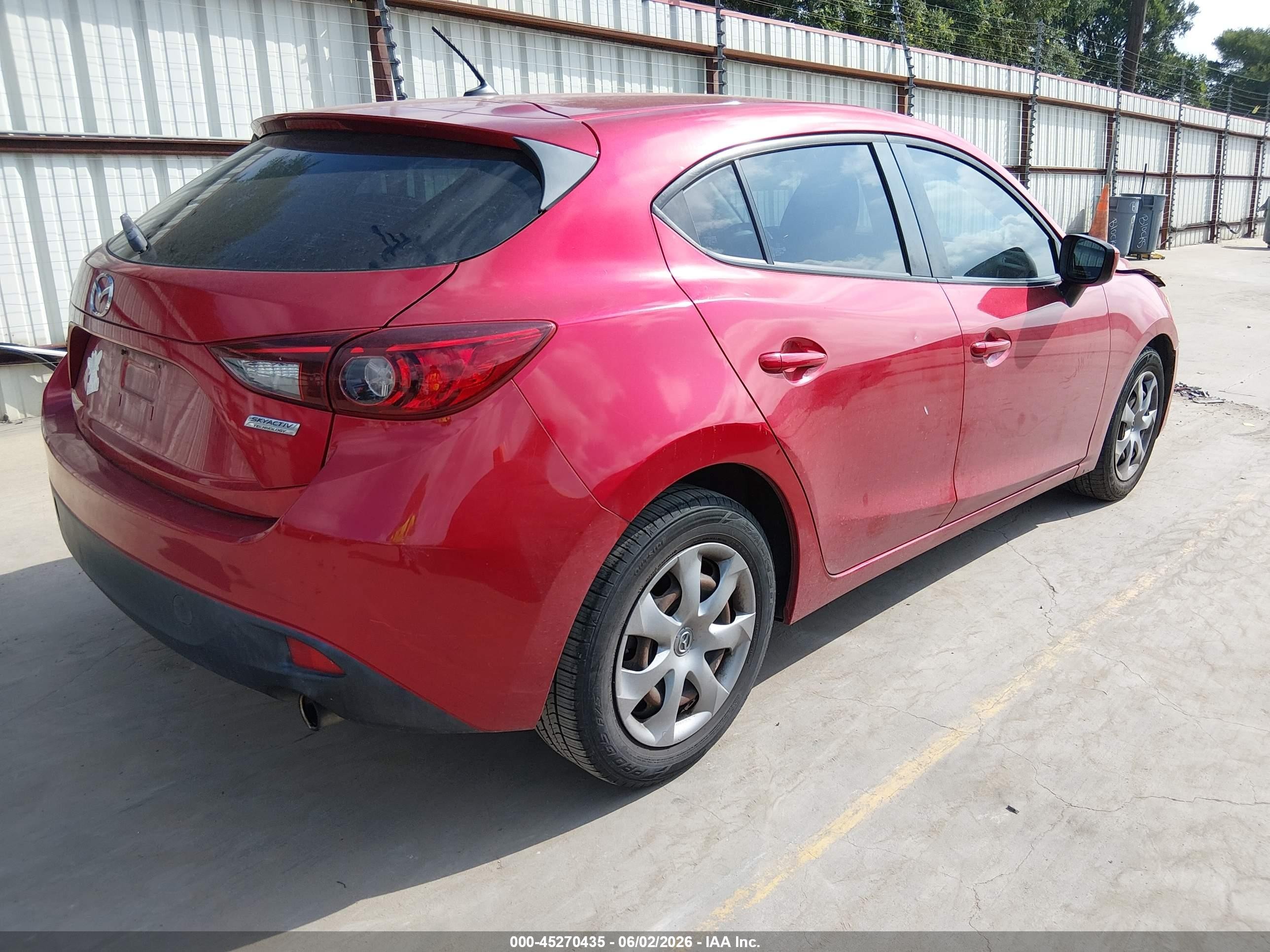 2015 Mazda Mazda3 I Sport Красный vin: JM1BM1K72F1258794