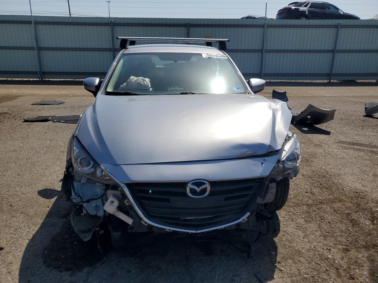 2014 Mazda 3 Sport Silver vin: JM1BM1K73E1200093