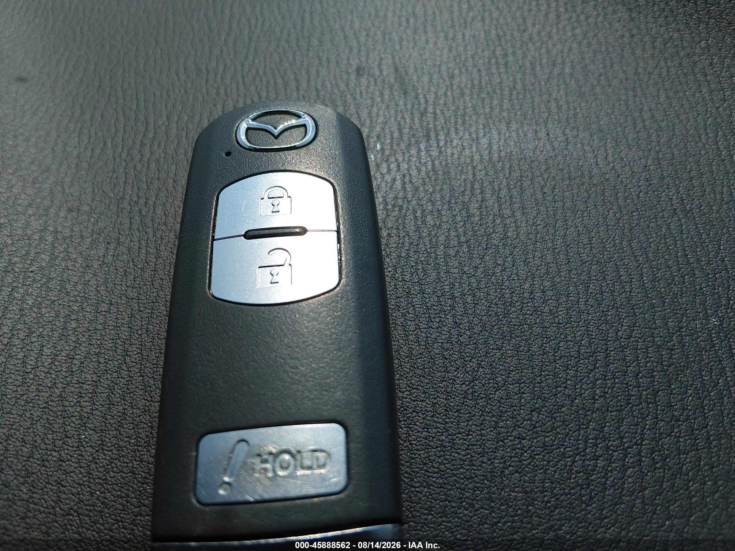 2014 Mazda Mazda3 I Sport White vin: JM1BM1K74E1202211