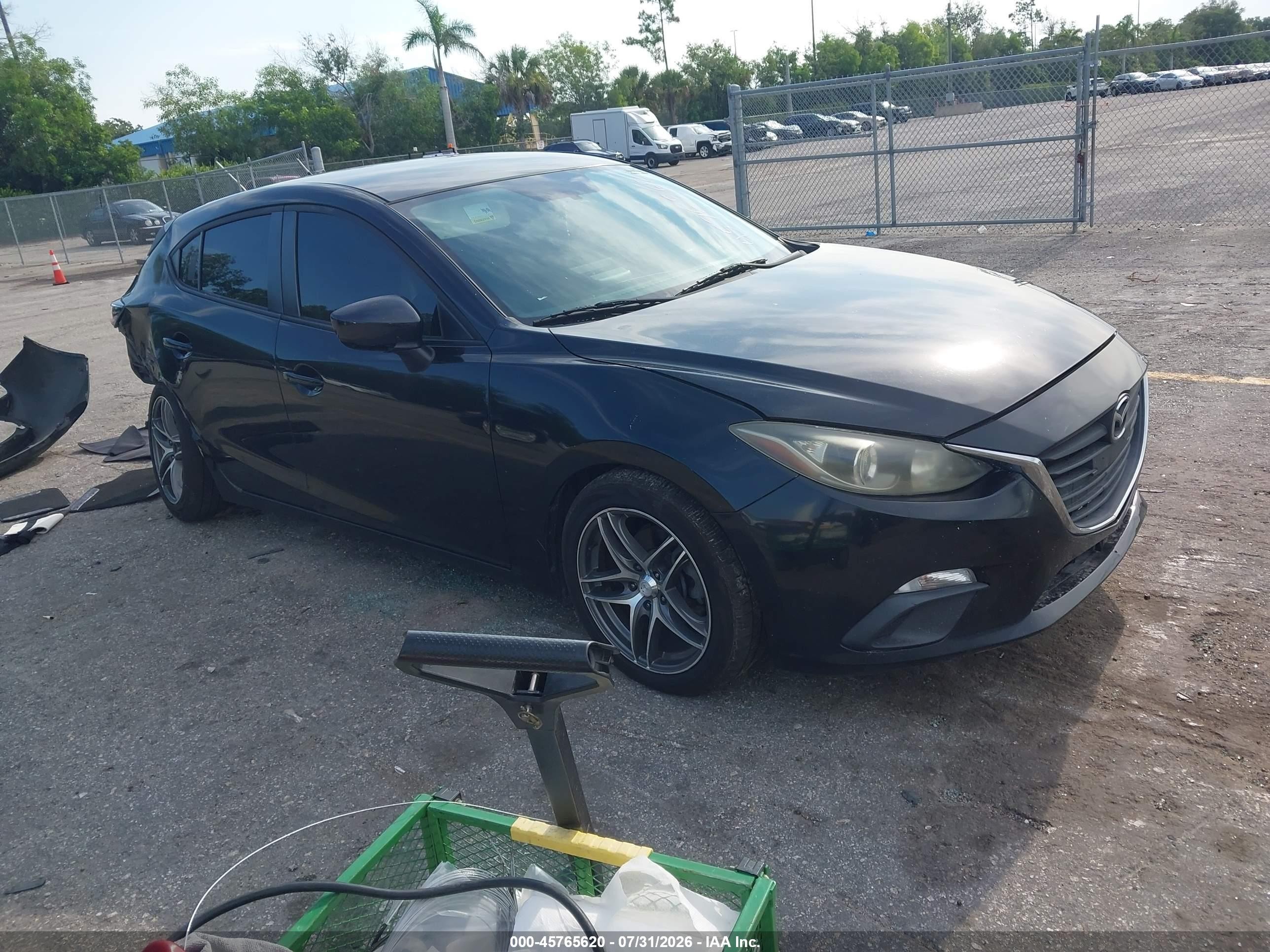 2014 Mazda Mazda3 I Sport Black vin: JM1BM1K75E1208048
