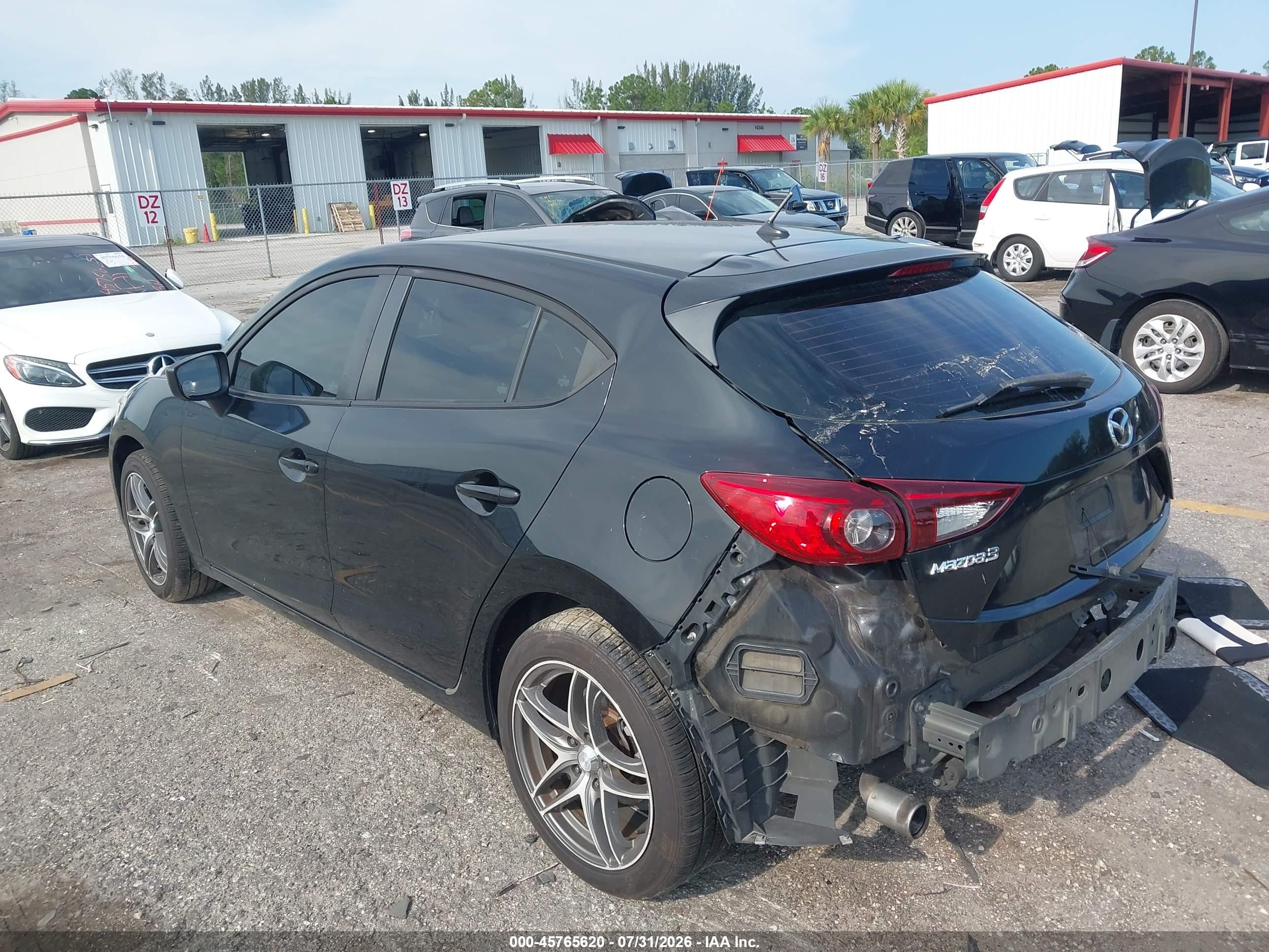 2014 Mazda Mazda3 I Sport Black vin: JM1BM1K75E1208048