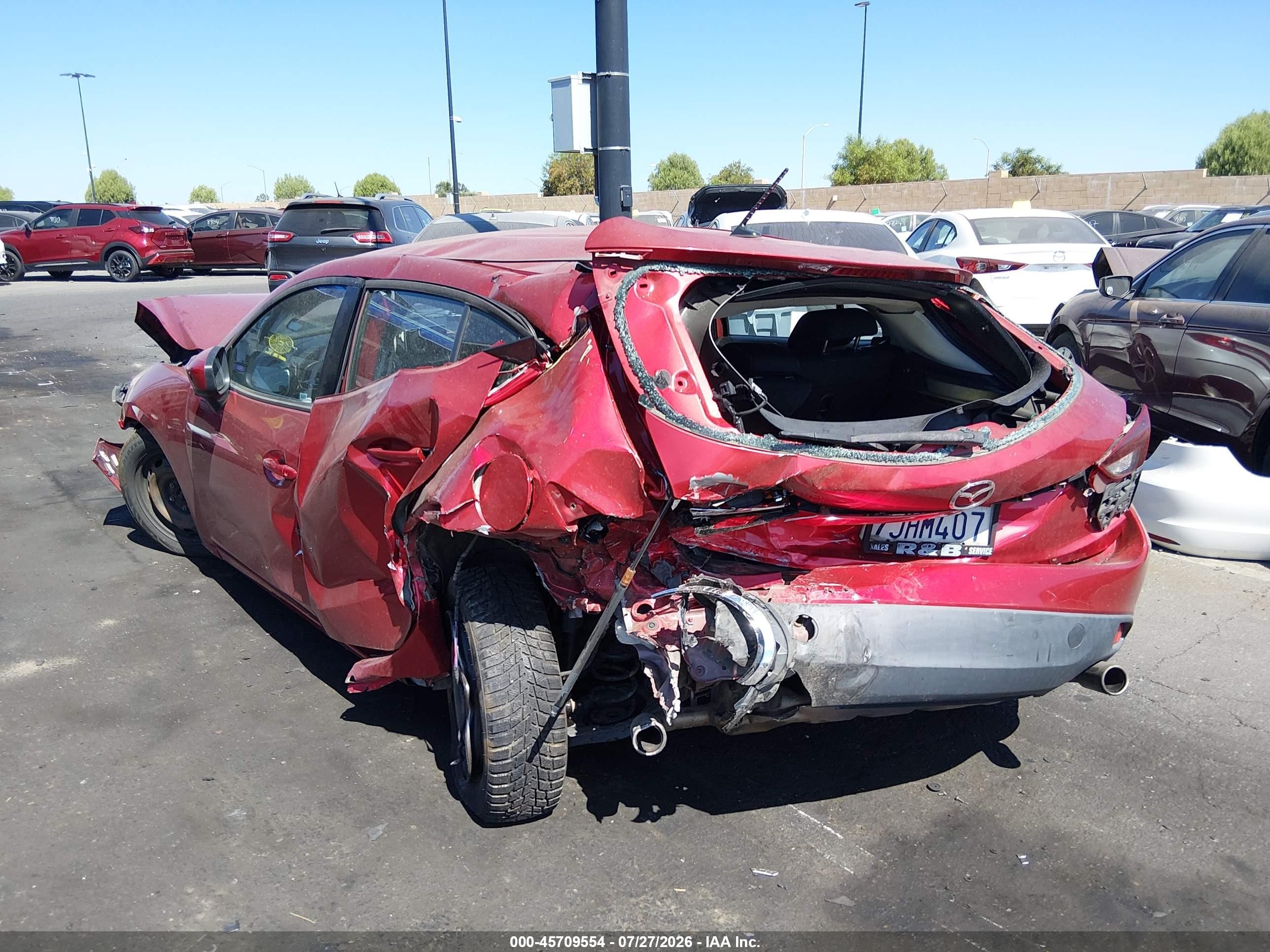 2015 Mazda Mazda3 I Sport Burgundy vin: JM1BM1K75F1224350