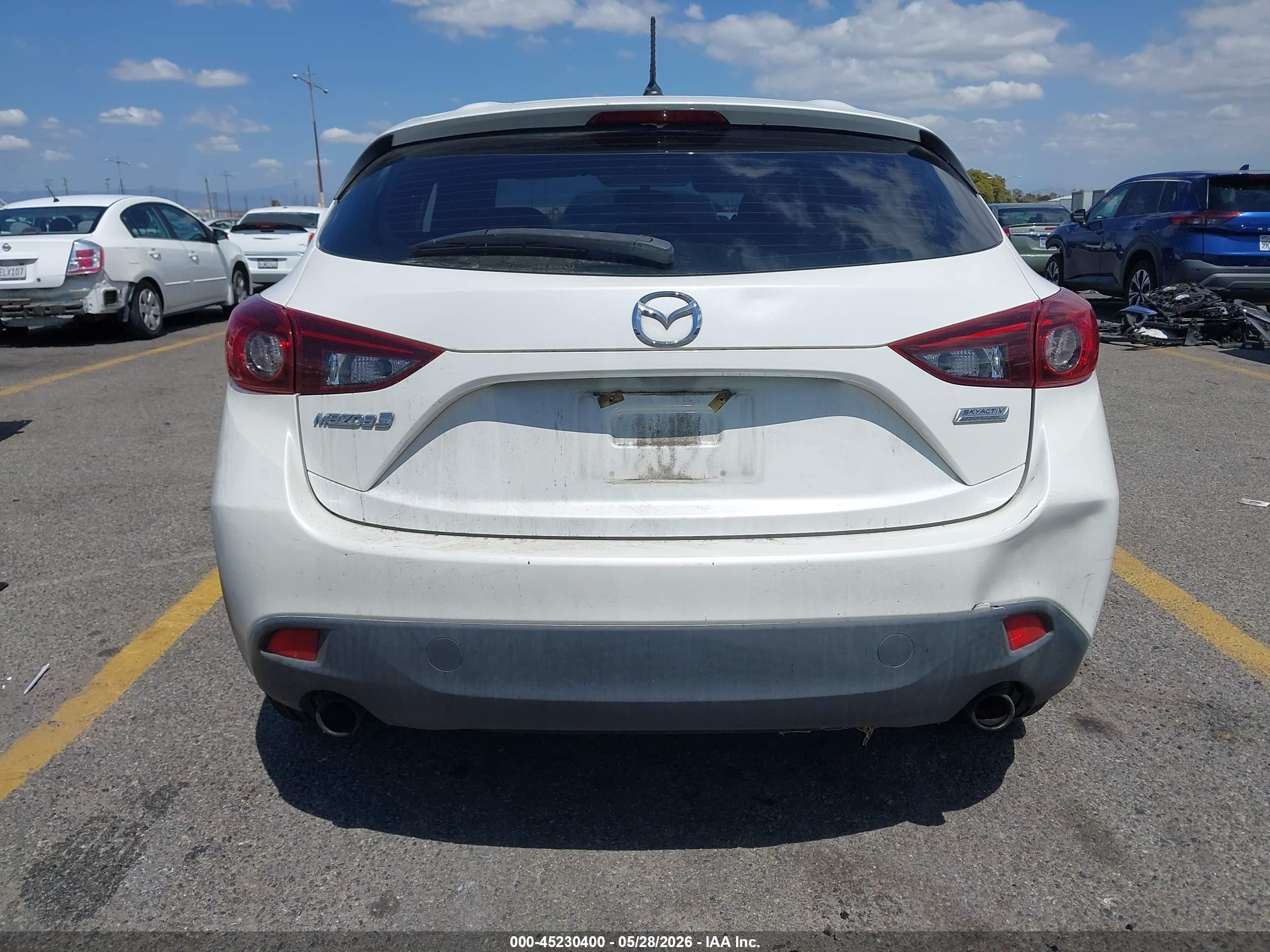 2015 Mazda Mazda3 I Sport Белый vin: JM1BM1K75F1252505
