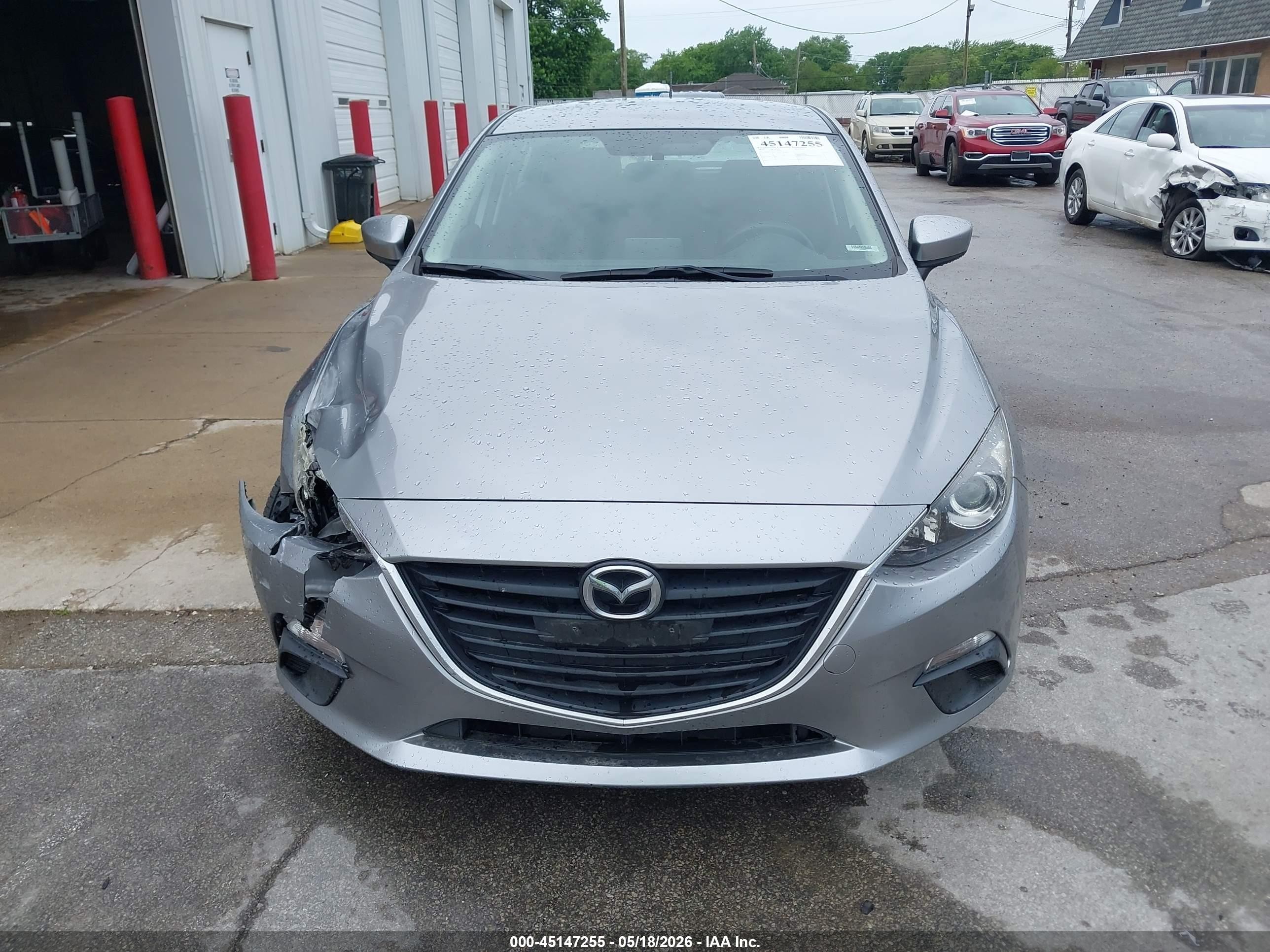 2015 Mazda Mazda3 I Sport Silver vin: JM1BM1K77F1225063