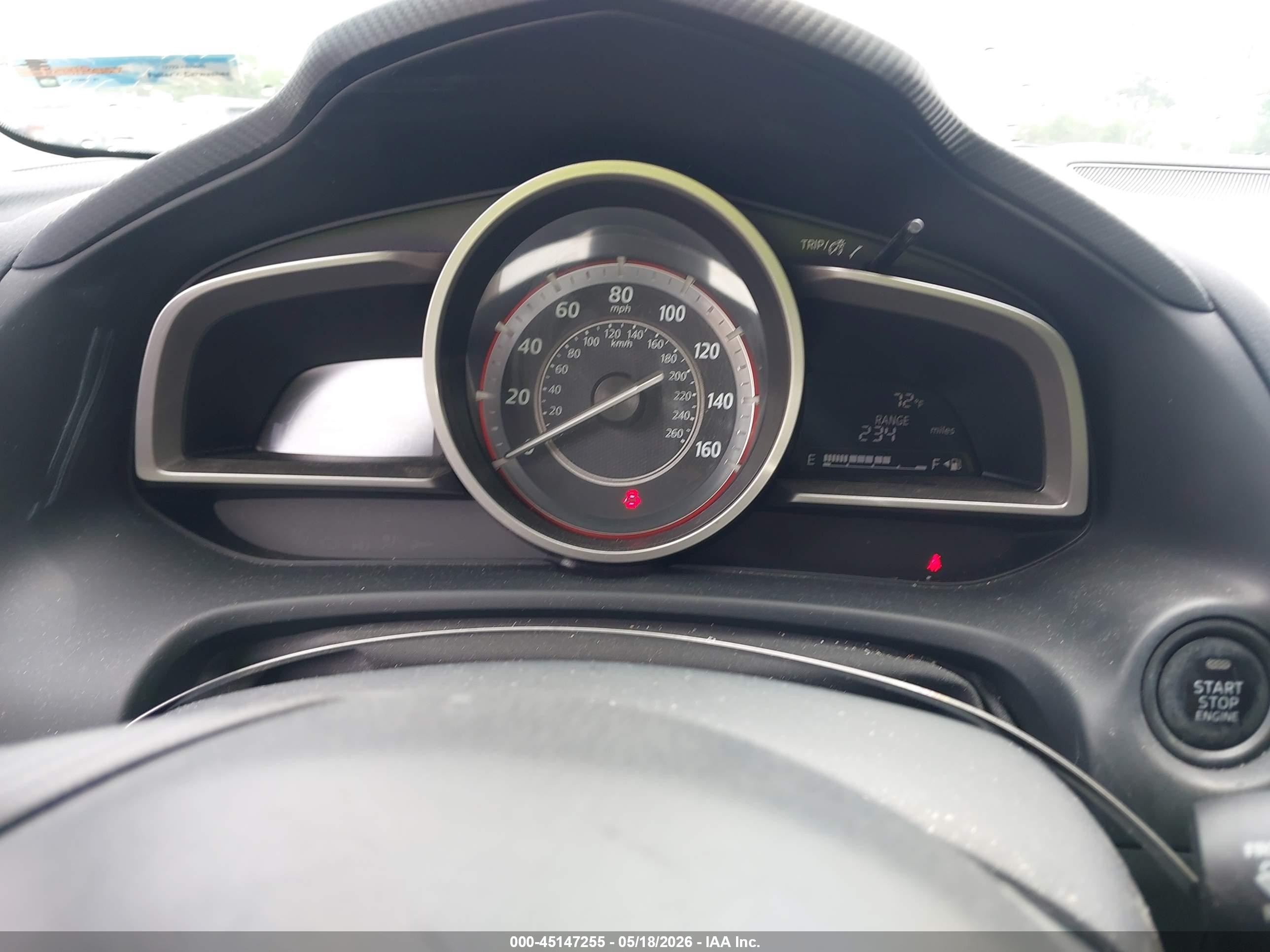 2015 Mazda Mazda3 I Sport Silver vin: JM1BM1K77F1225063