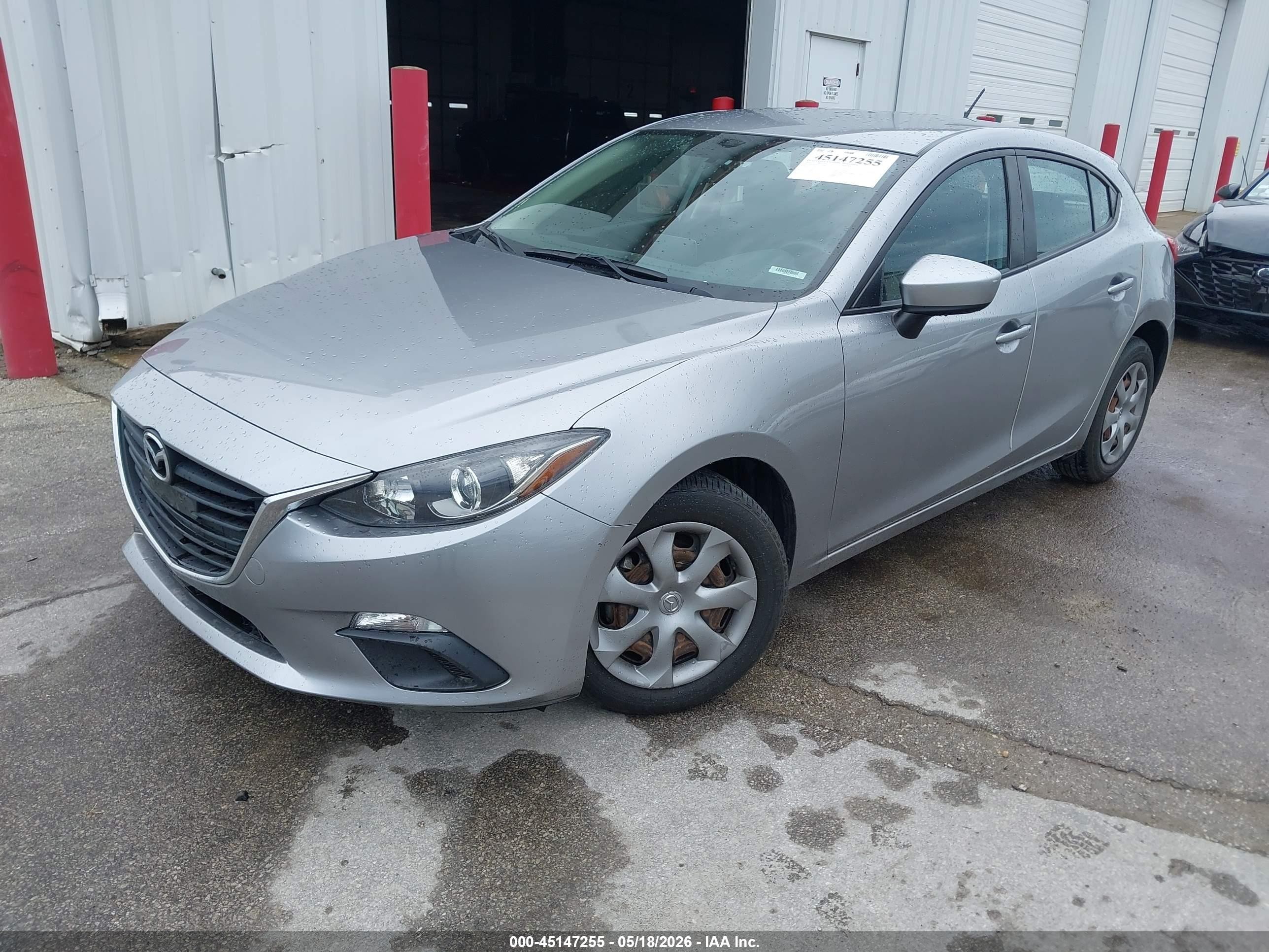 2015 Mazda Mazda3 I Sport Silver vin: JM1BM1K77F1225063
