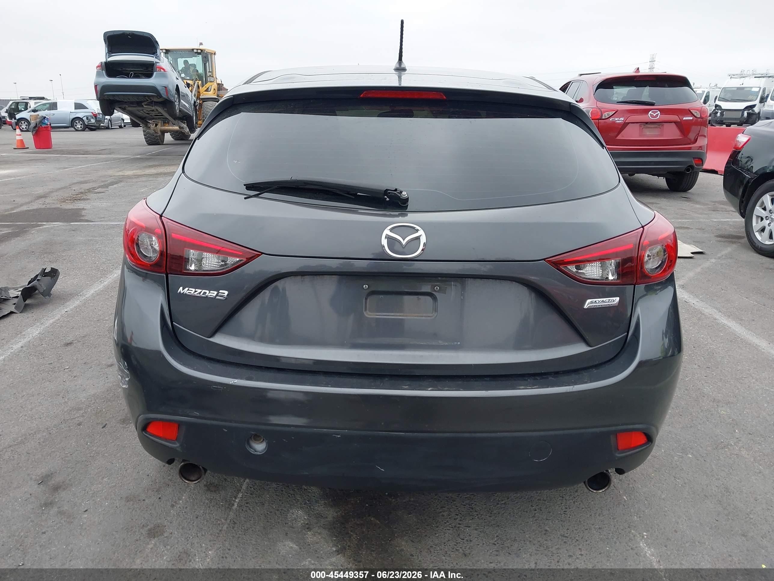 2015 Mazda Mazda3 I Sport Gray vin: JM1BM1K77F1257947