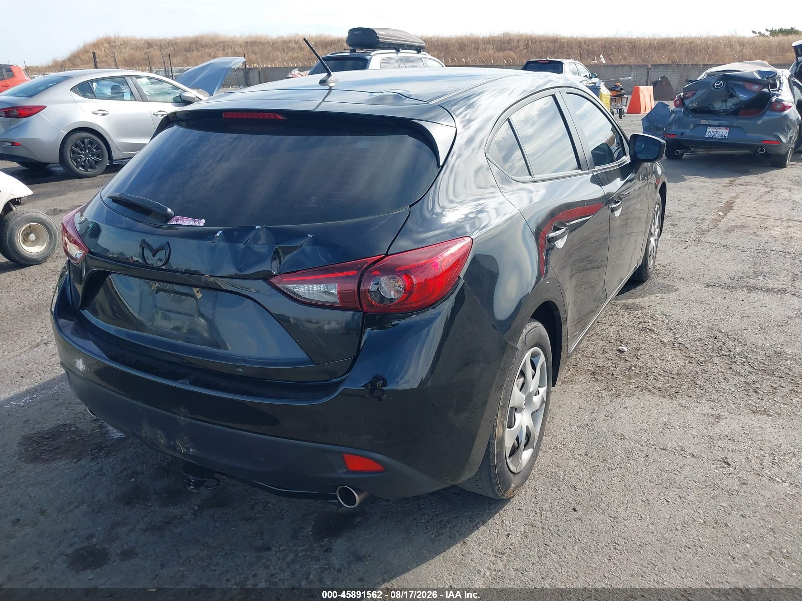 2015 Mazda Mazda3 I Sport Черный vin: JM1BM1K77F1258631