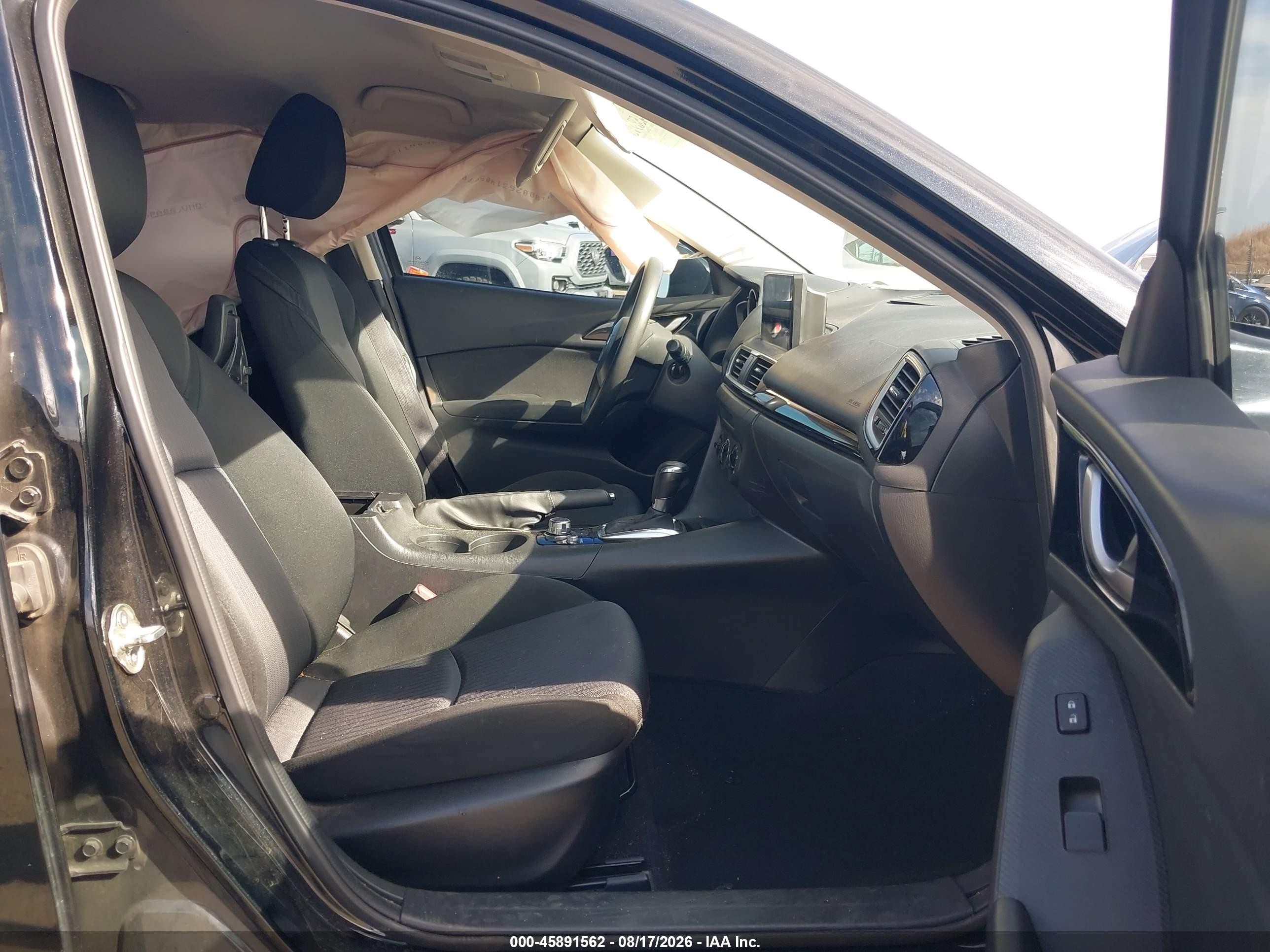 2015 Mazda Mazda3 I Sport Черный vin: JM1BM1K77F1258631