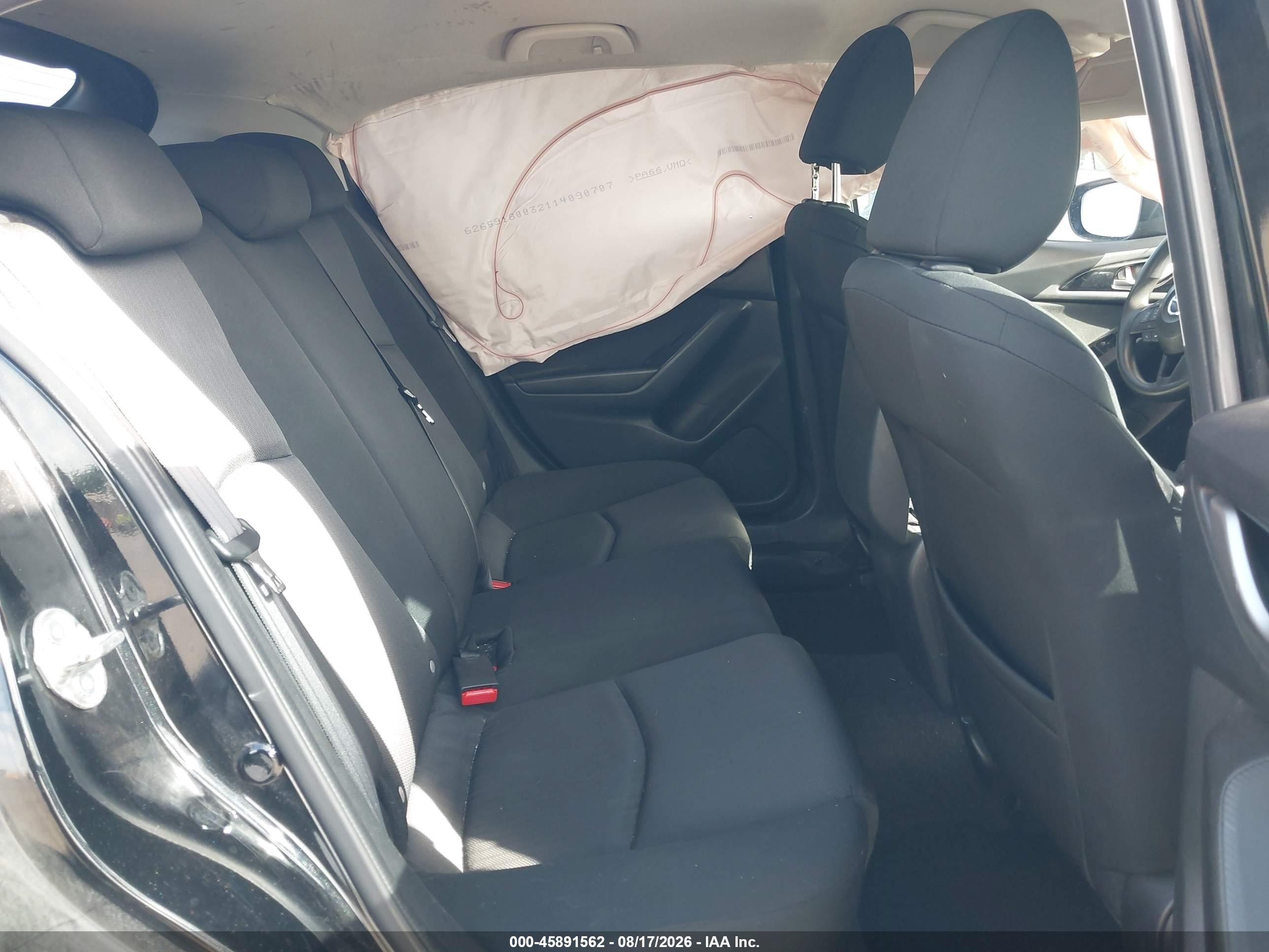 2015 Mazda Mazda3 I Sport Черный vin: JM1BM1K77F1258631