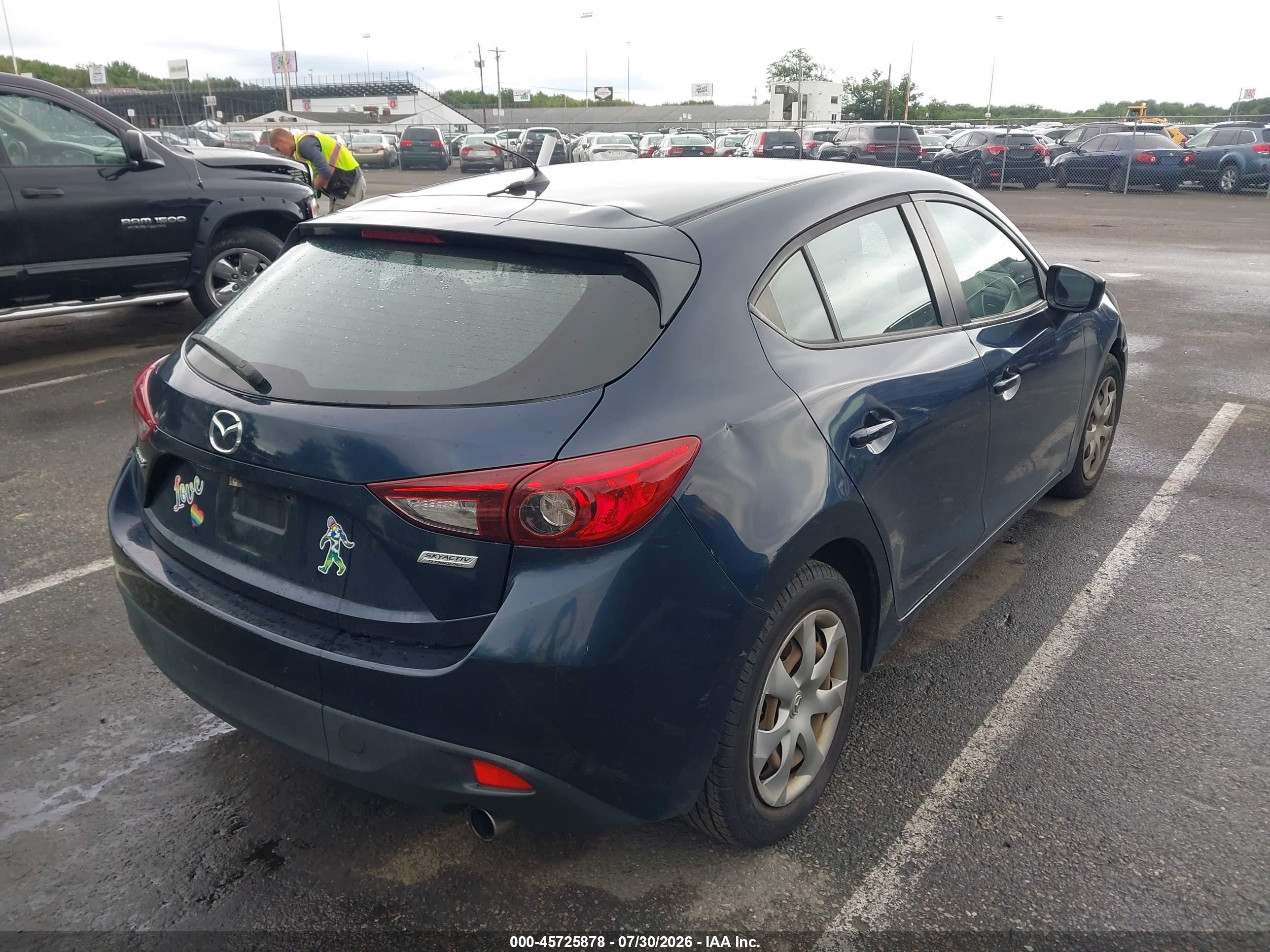 2014 Mazda Mazda3 I Sport Синий vin: JM1BM1K7XE1124114