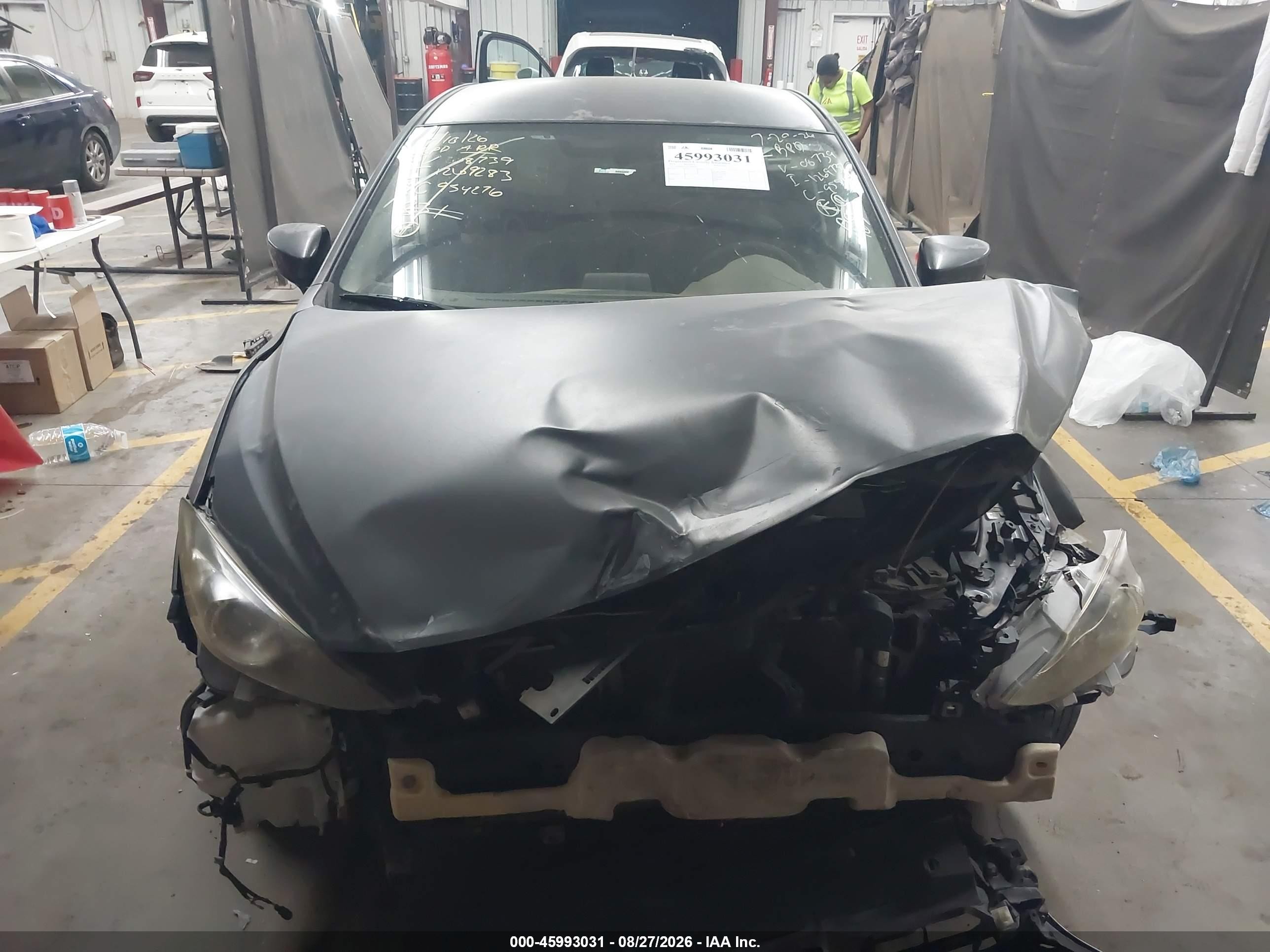 2014 Mazda Mazda3 I Sport Gray vin: JM1BM1K7XE1208739