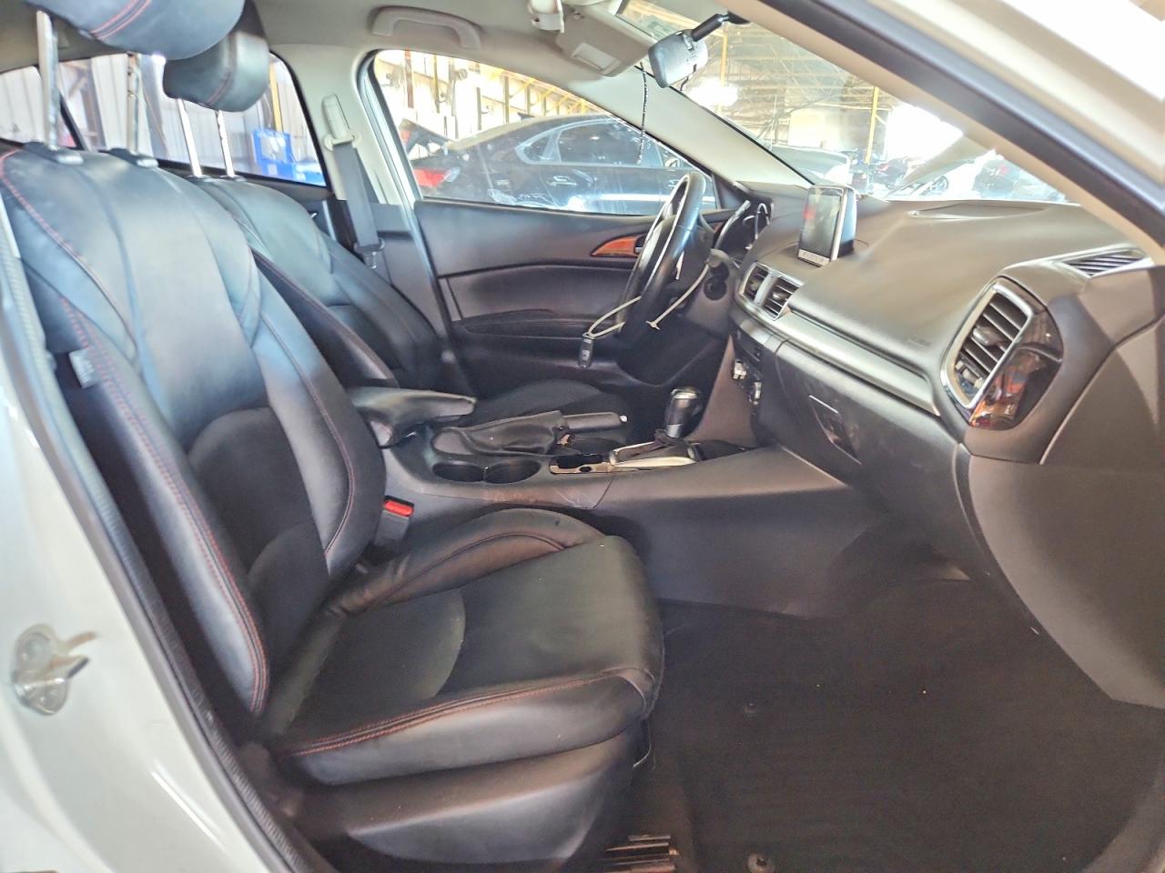 2014 Mazda 3 Touring Белый vin: JM1BM1L31E1136289