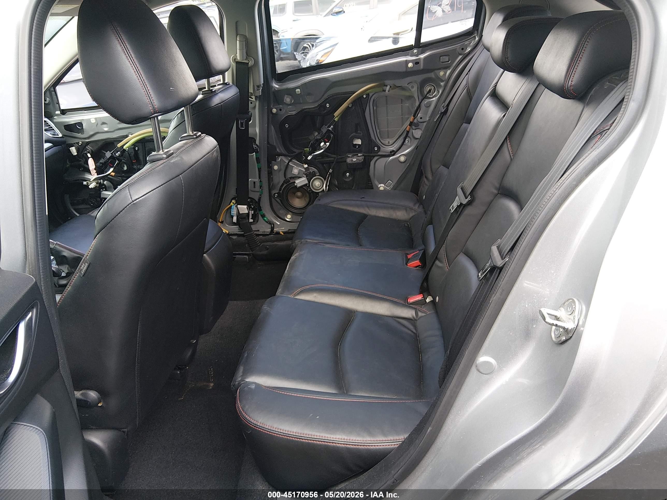 2014 Mazda Mazda3 S Touring Серый vin: JM1BM1L31E1203425
