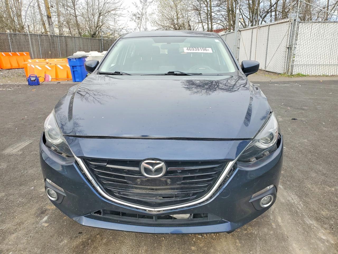 2014 Mazda 3 Touring Blue vin: JM1BM1L32E1165882