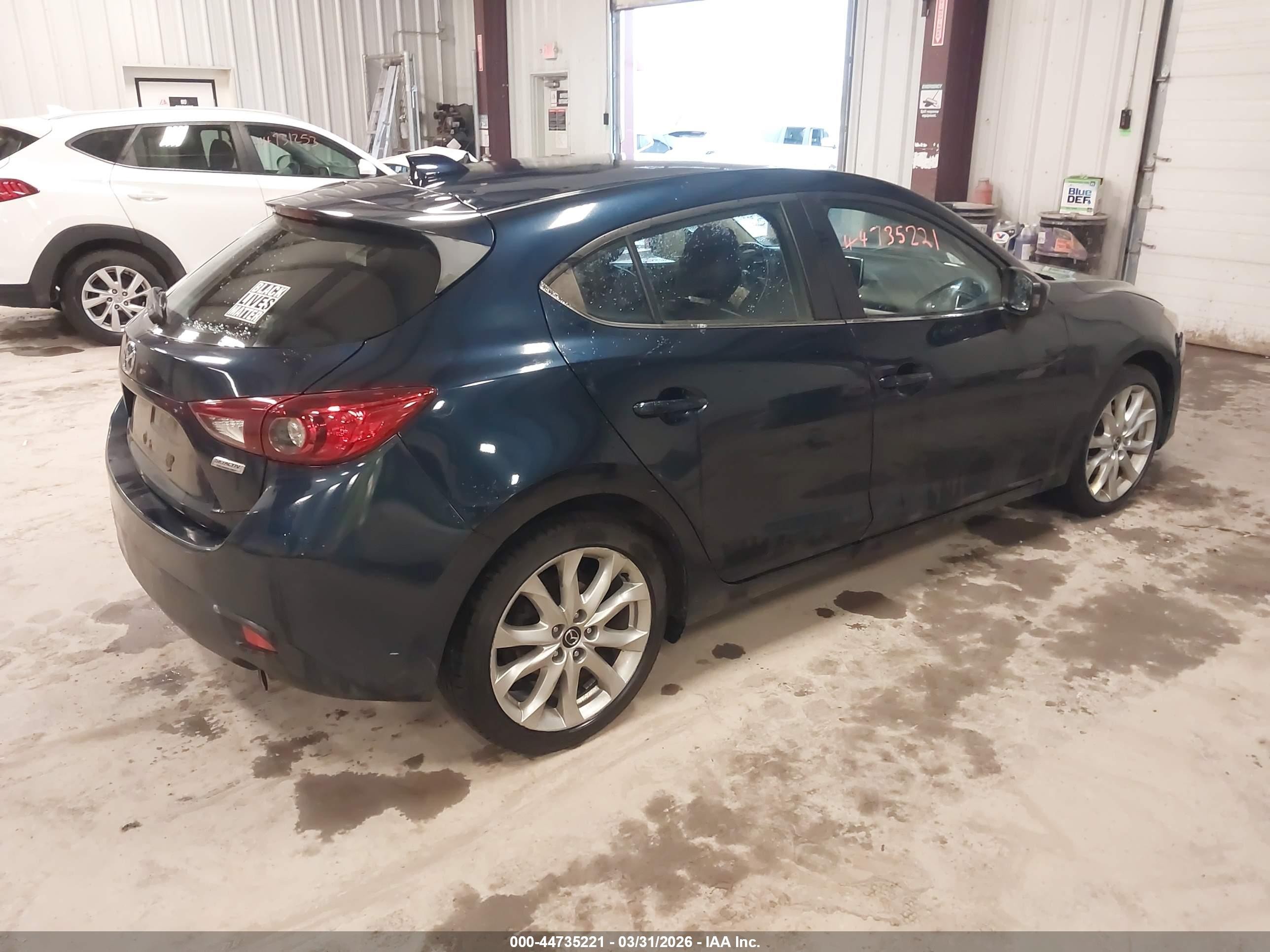2015 Mazda Mazda3 S Touring Blue vin: JM1BM1L32F1237455
