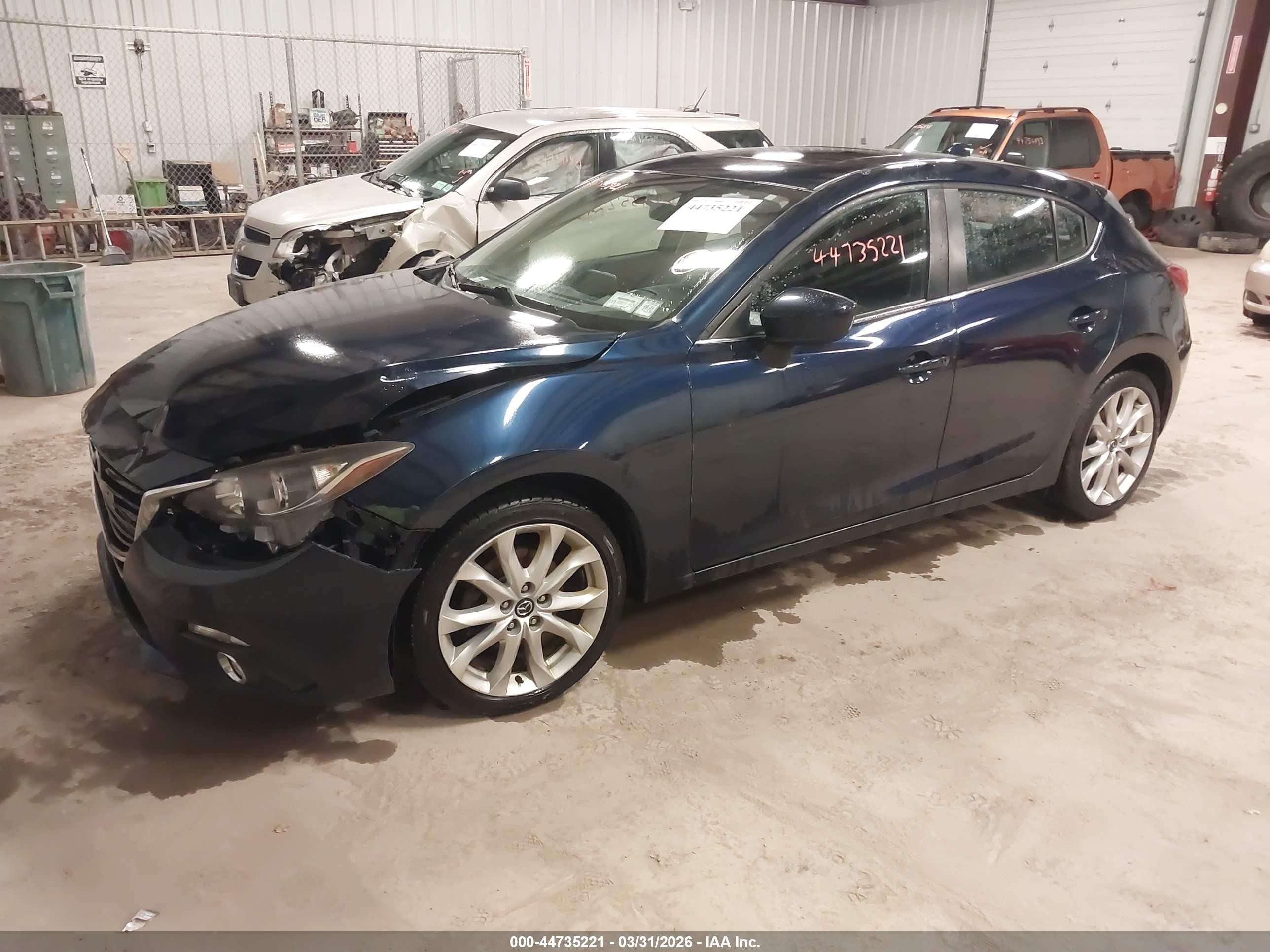 2015 Mazda Mazda3 S Touring Blue vin: JM1BM1L32F1237455