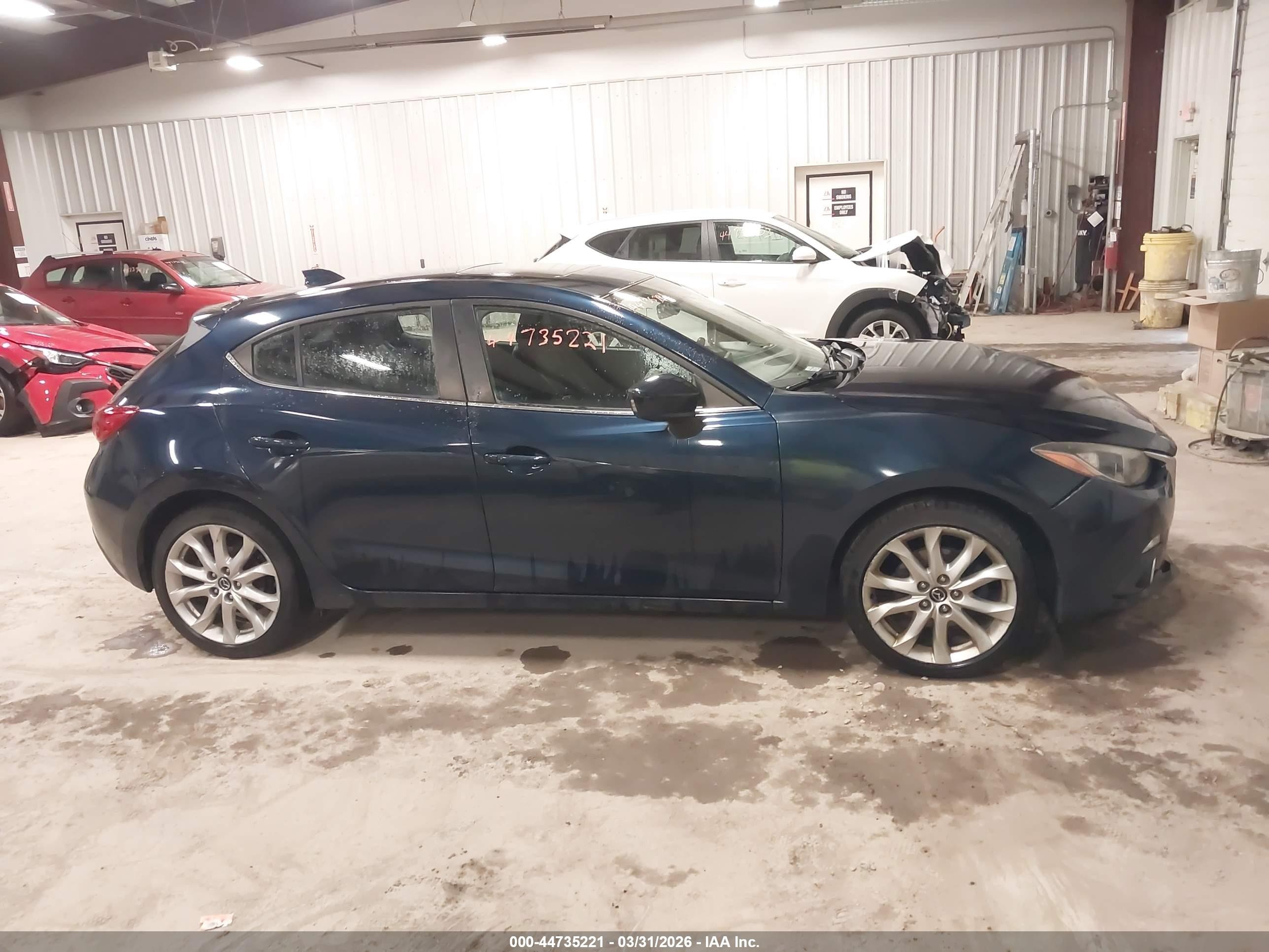 2015 Mazda Mazda3 S Touring Blue vin: JM1BM1L32F1237455
