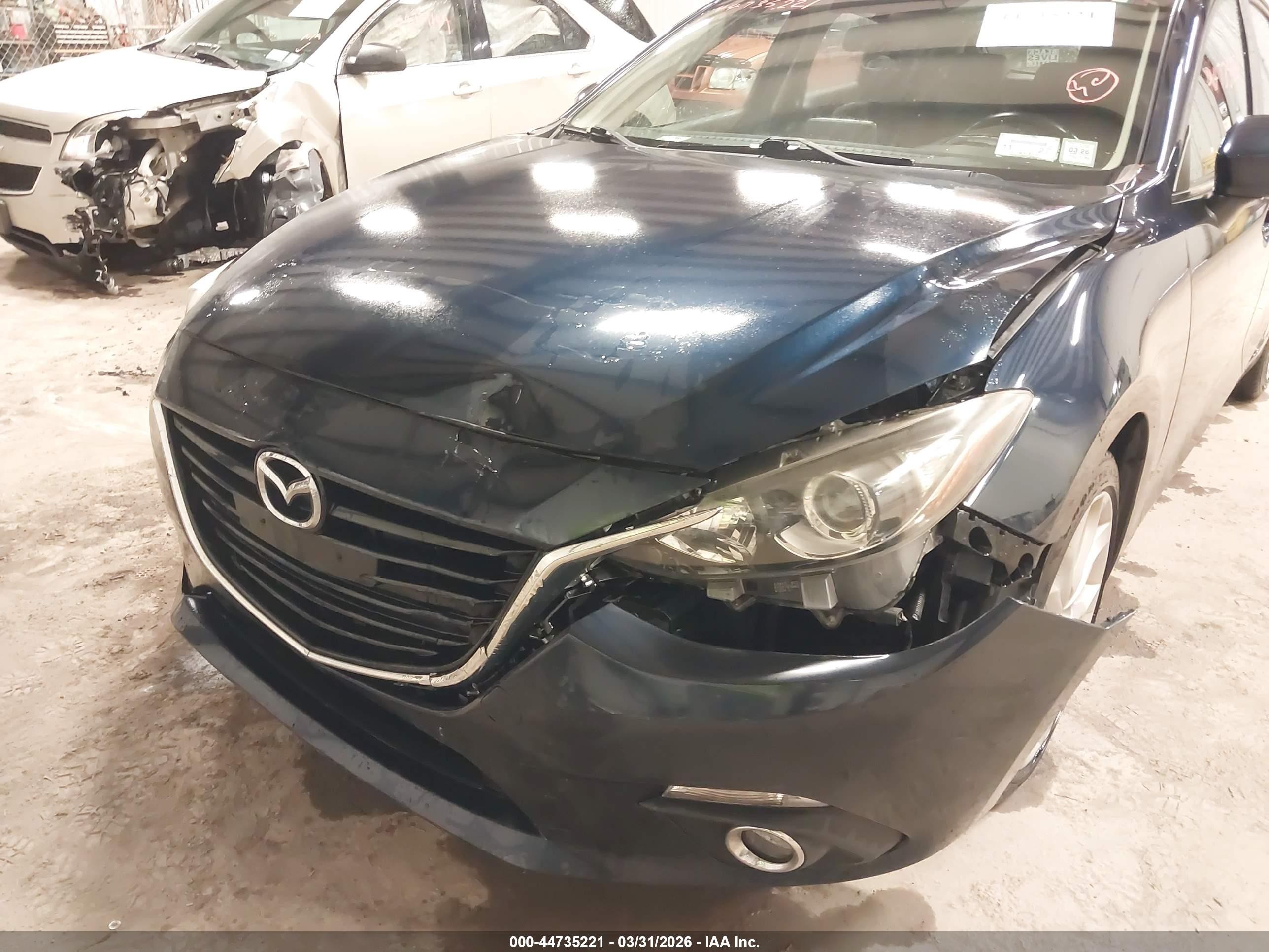 2015 Mazda Mazda3 S Touring Blue vin: JM1BM1L32F1237455