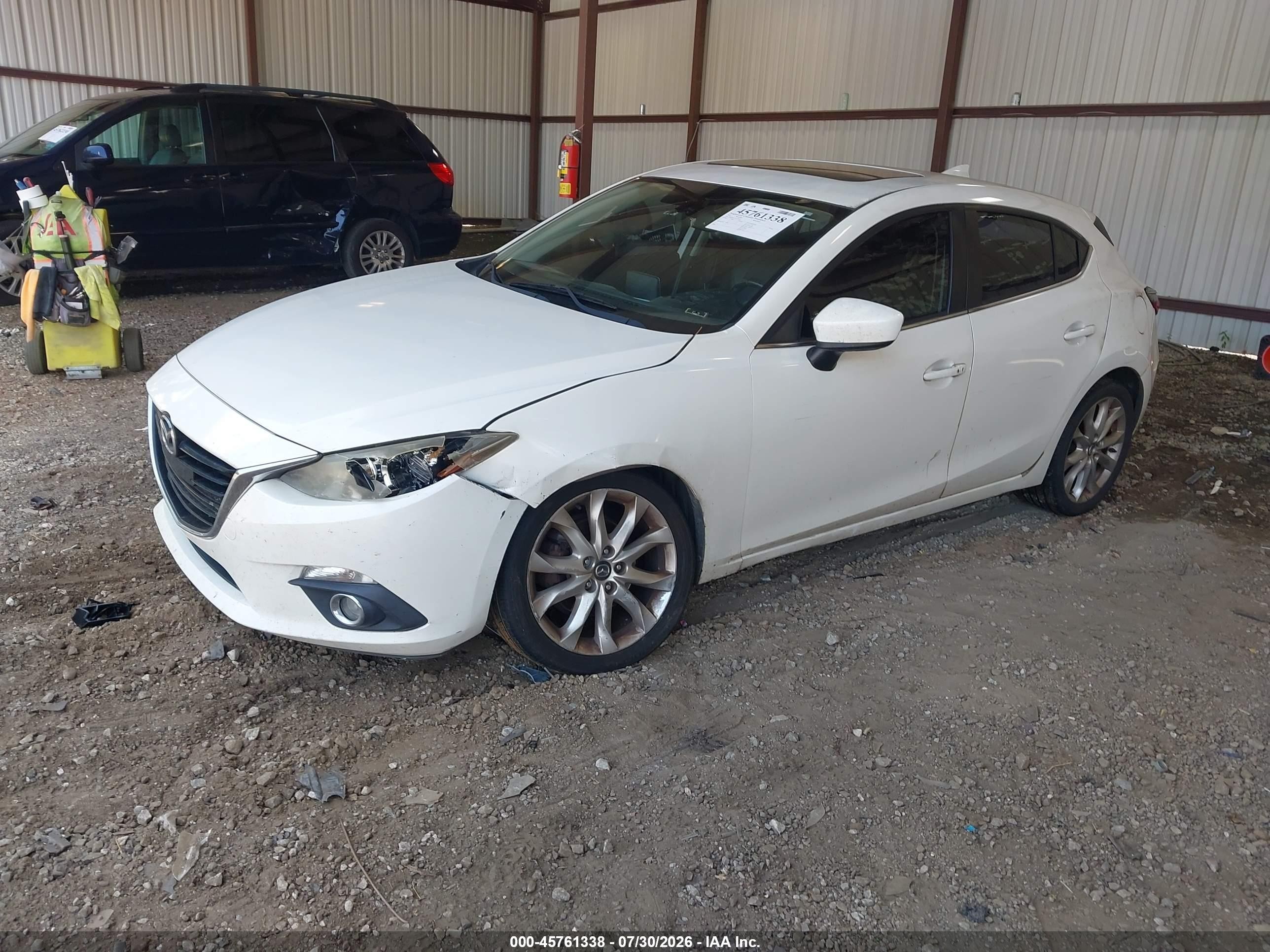 2015 Mazda Mazda3 S Touring Белый vin: JM1BM1L32F1275655