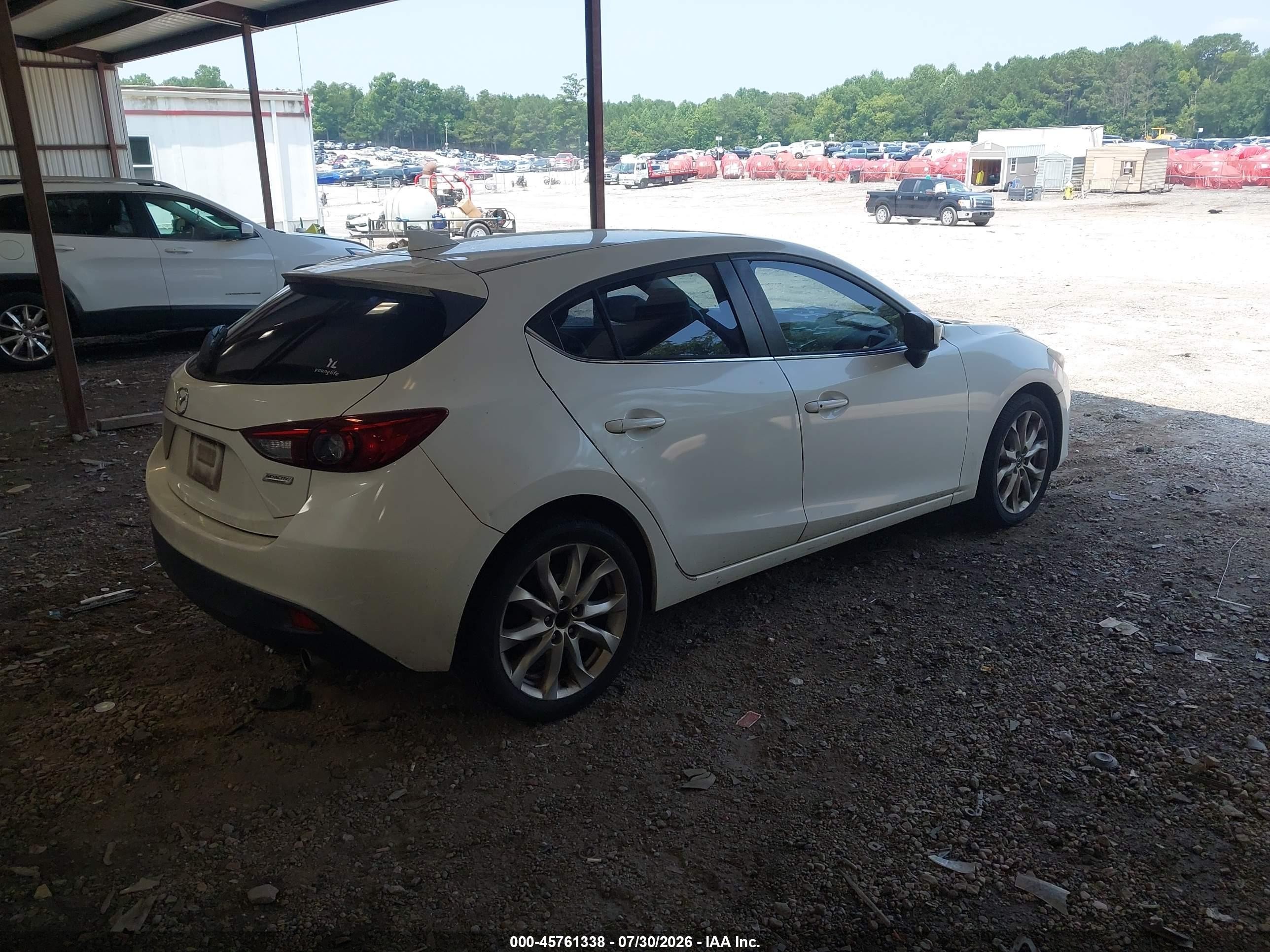 2015 Mazda Mazda3 S Touring Белый vin: JM1BM1L32F1275655