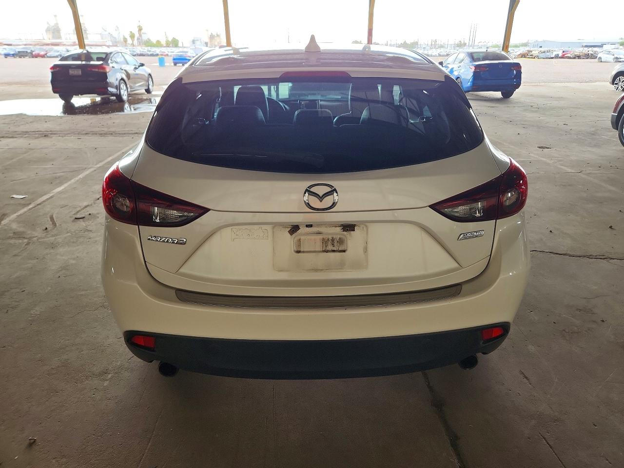 2015 Mazda 3 Touring Белый vin: JM1BM1L34F1262891