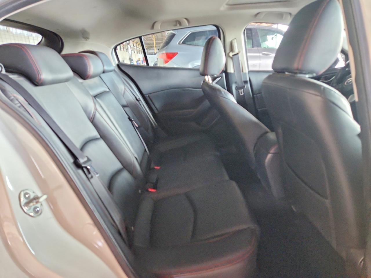 2015 Mazda 3 Touring Белый vin: JM1BM1L34F1262891