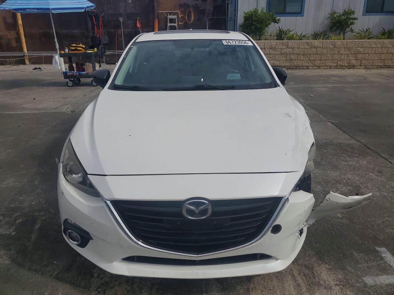 2015 Mazda 3 Touring Белый vin: JM1BM1L35F1267324
