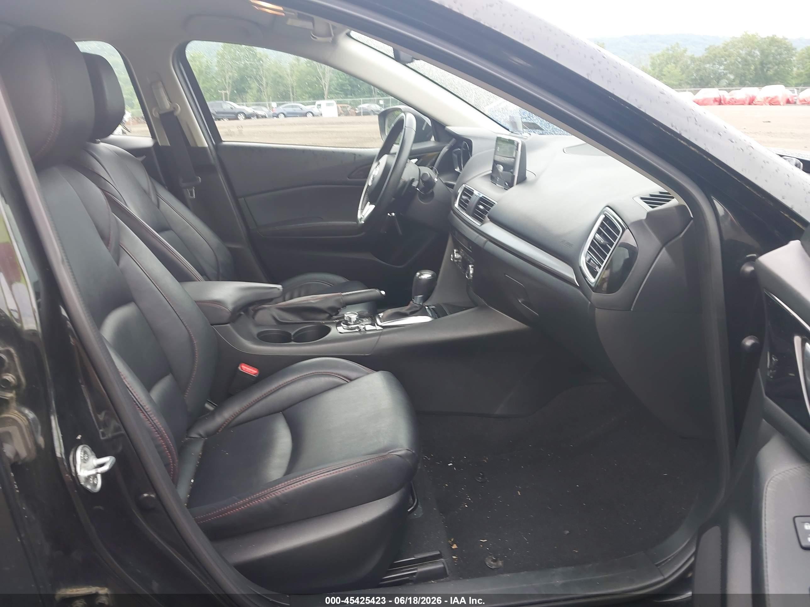2014 Mazda Mazda3 S Touring Черный vin: JM1BM1L39E1168634