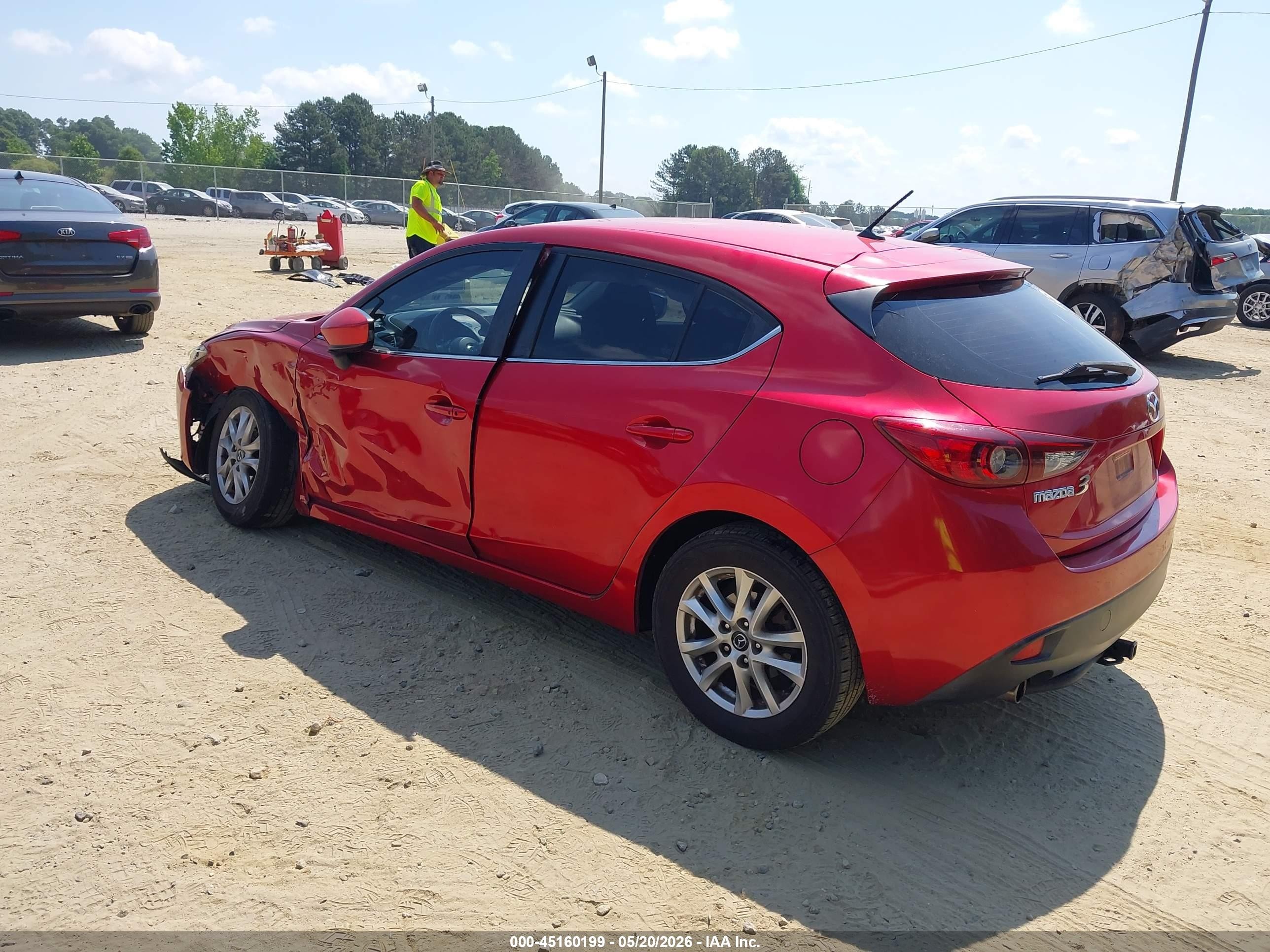2014 Mazda Mazda3 I Touring Red vin: JM1BM1L70E1205783