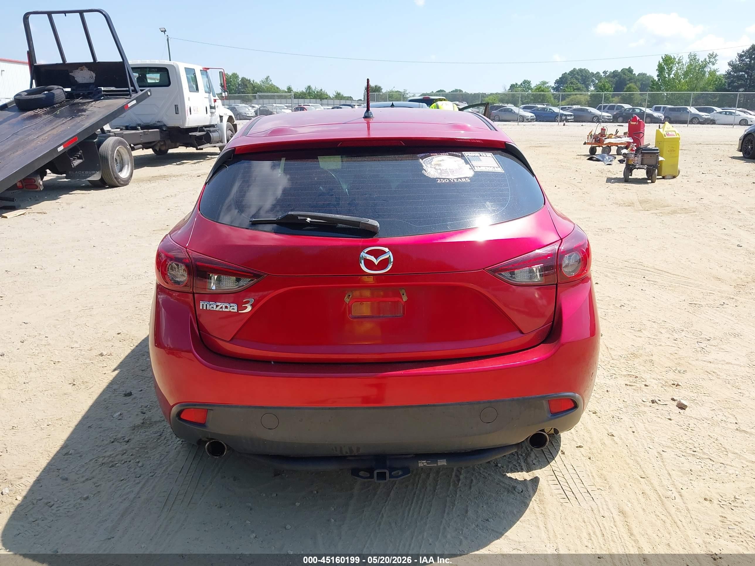 2014 Mazda Mazda3 I Touring Red vin: JM1BM1L70E1205783