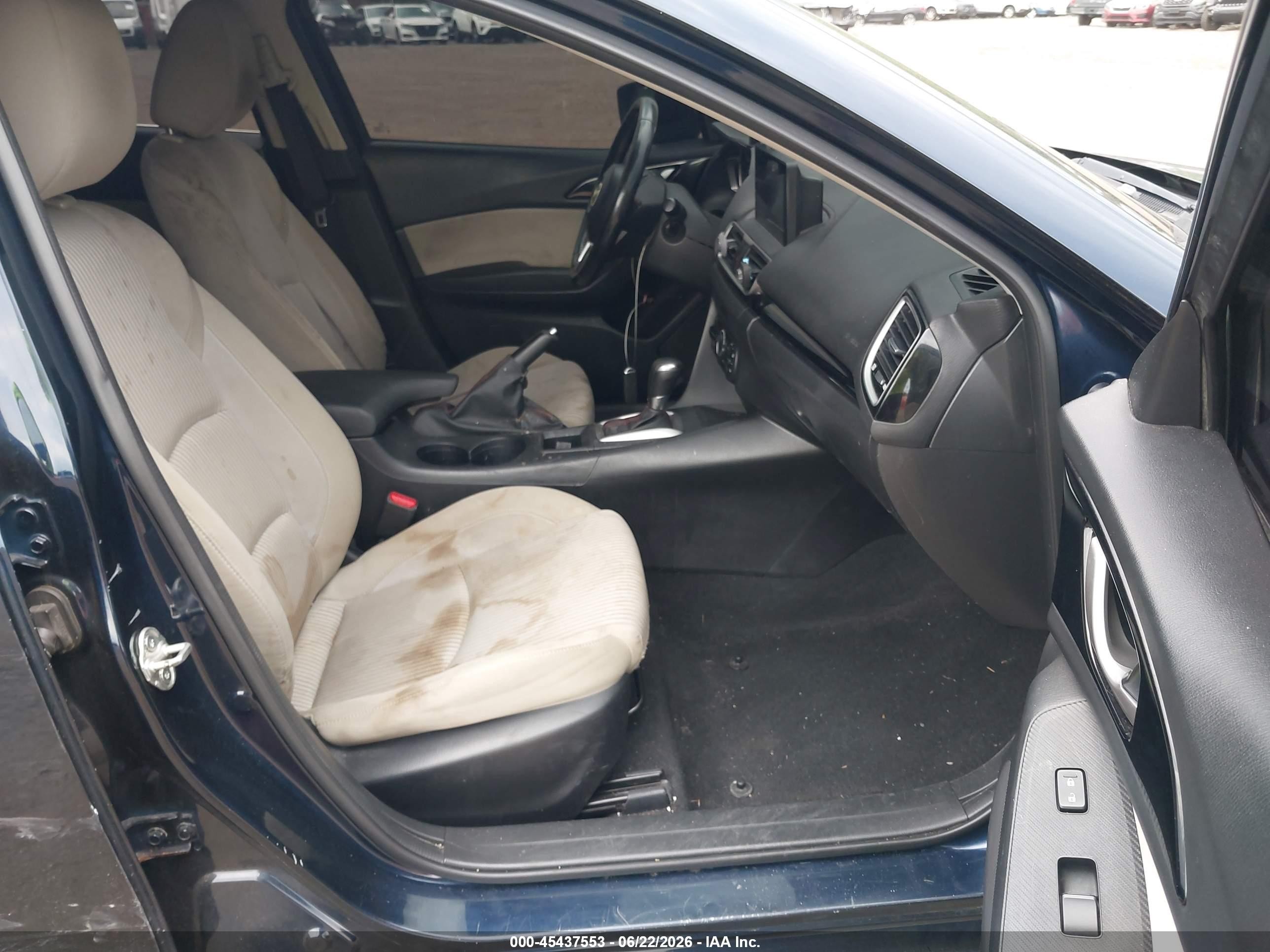 2014 Mazda Mazda3 I Touring Blue vin: JM1BM1L71E1115378