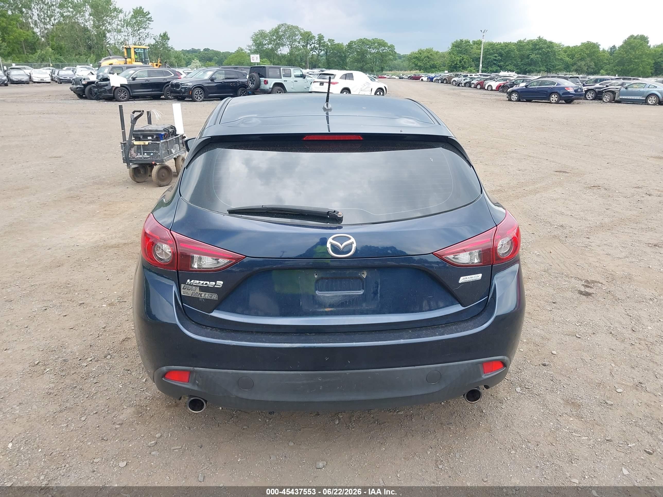 2014 Mazda Mazda3 I Touring Blue vin: JM1BM1L71E1115378