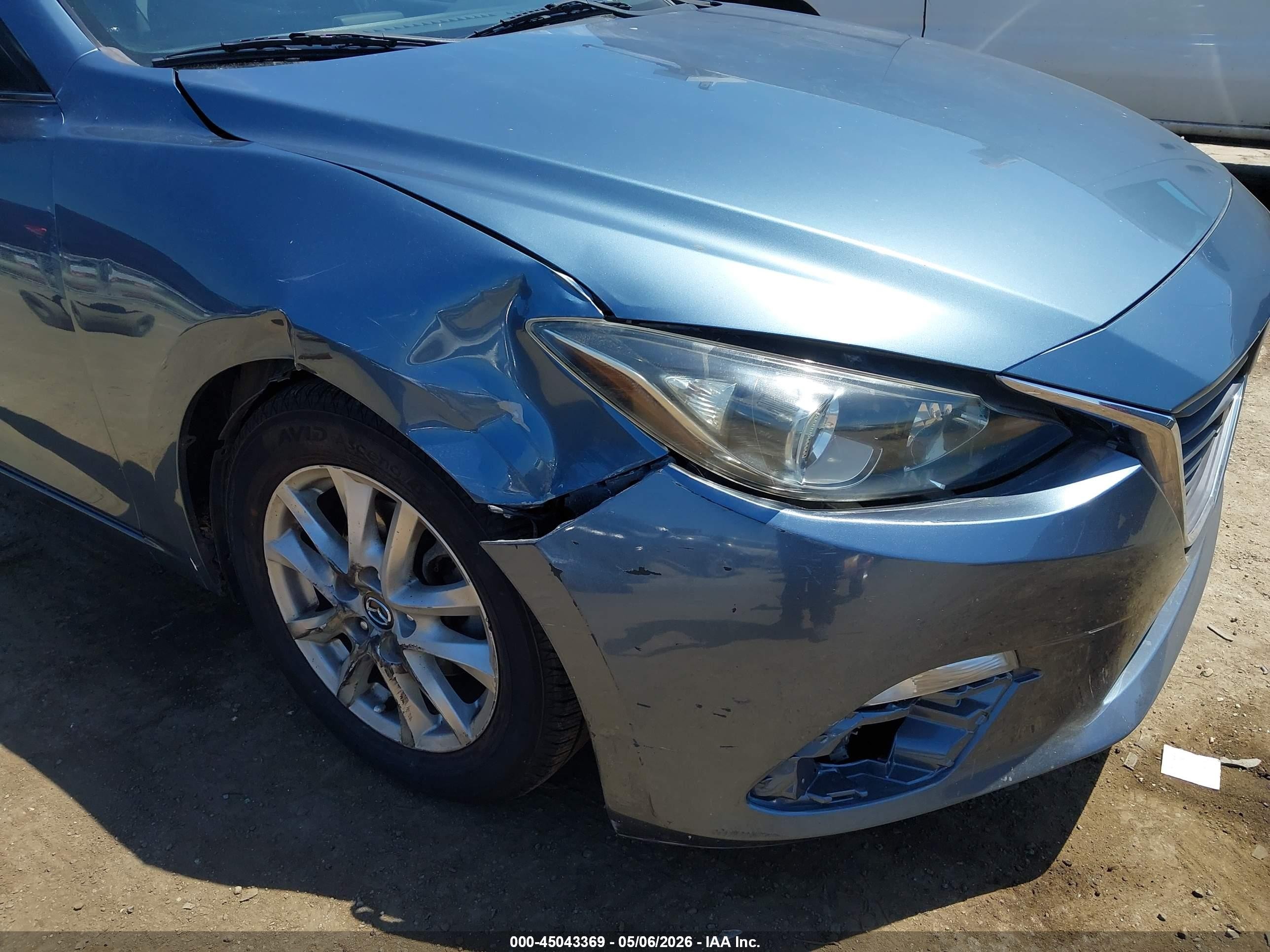 2014 Mazda Mazda3 I Touring Синий vin: JM1BM1L71E1118085
